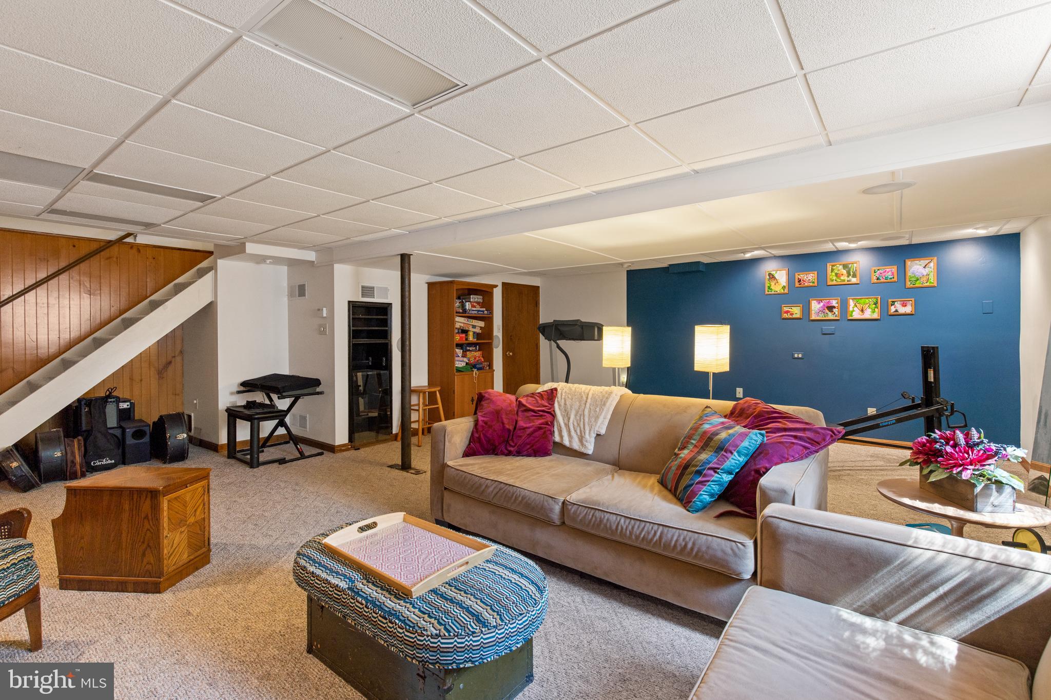 FALCON RIDGE - Residential