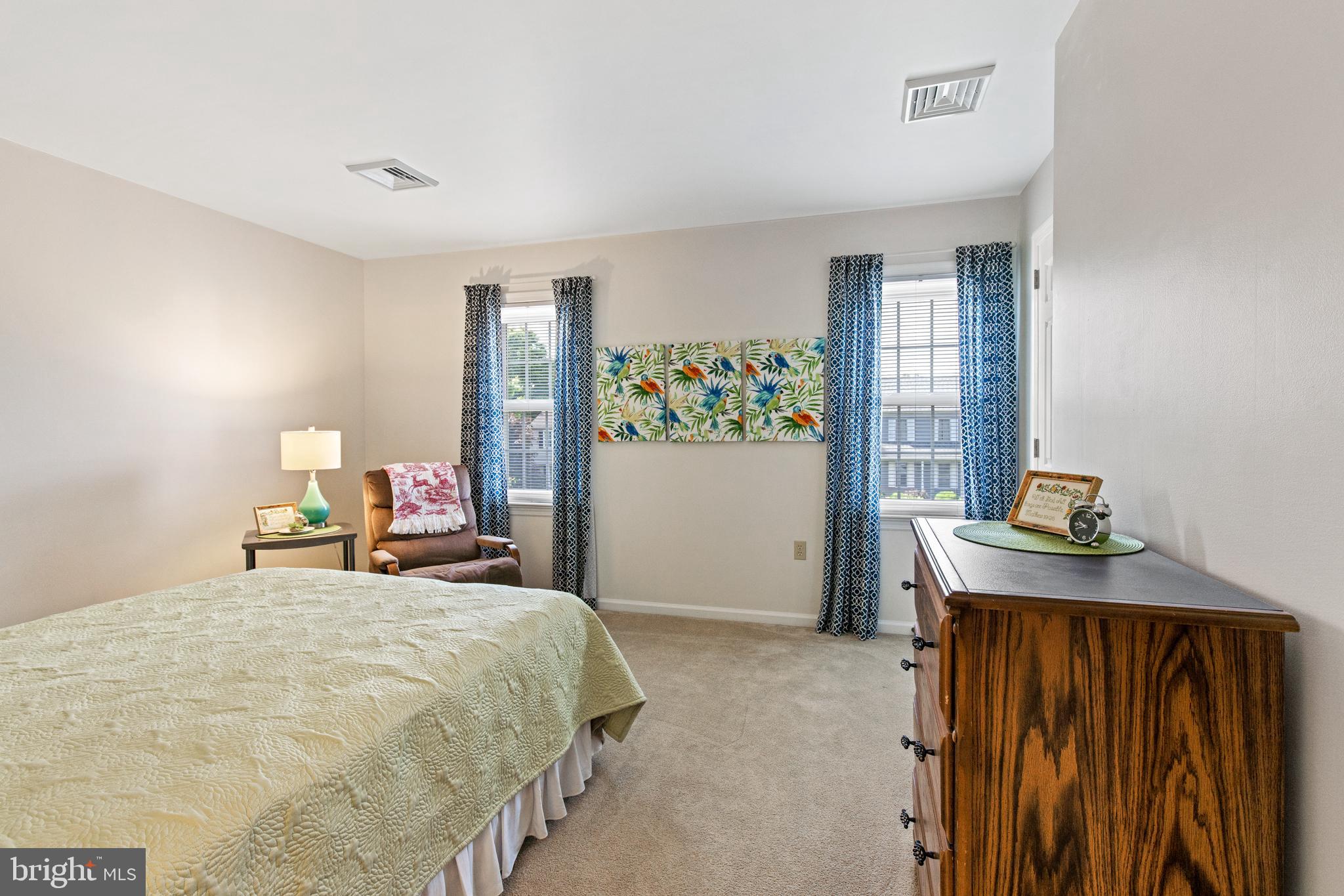 FALCON RIDGE - Residential