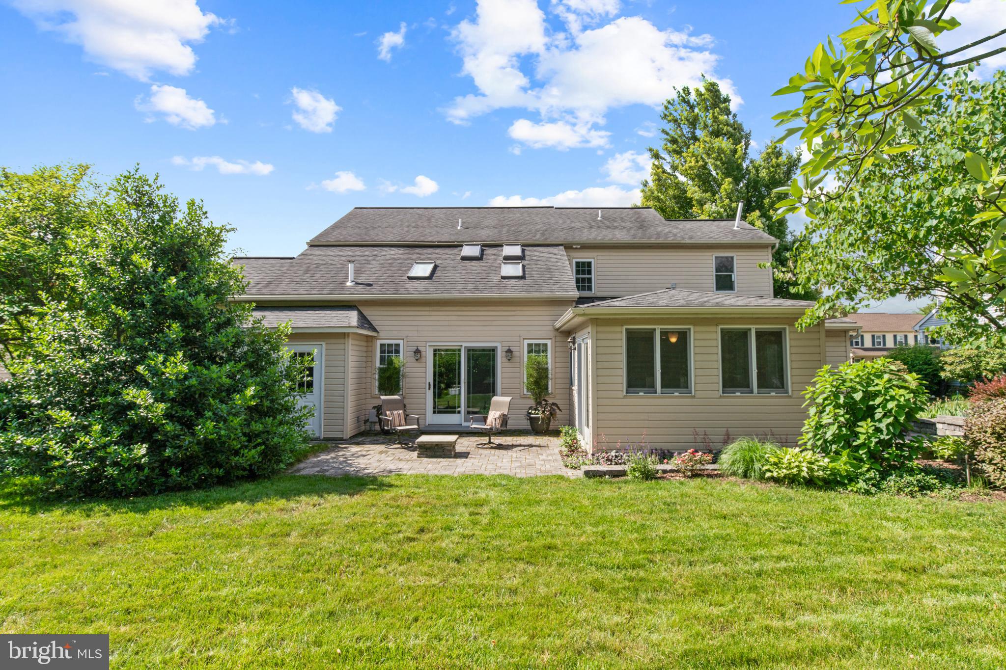 FALCON RIDGE - Residential