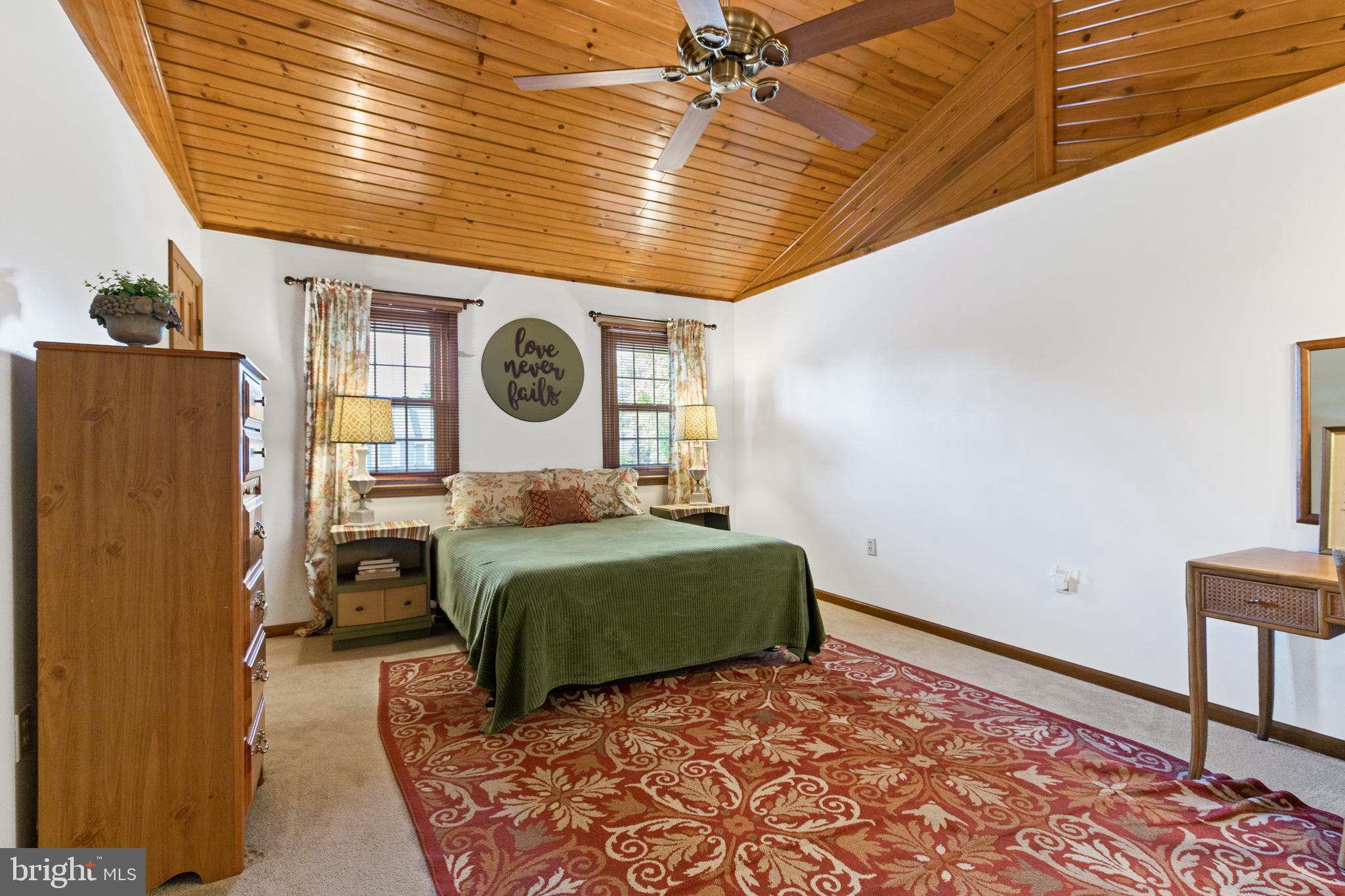 FALCON RIDGE - Residential