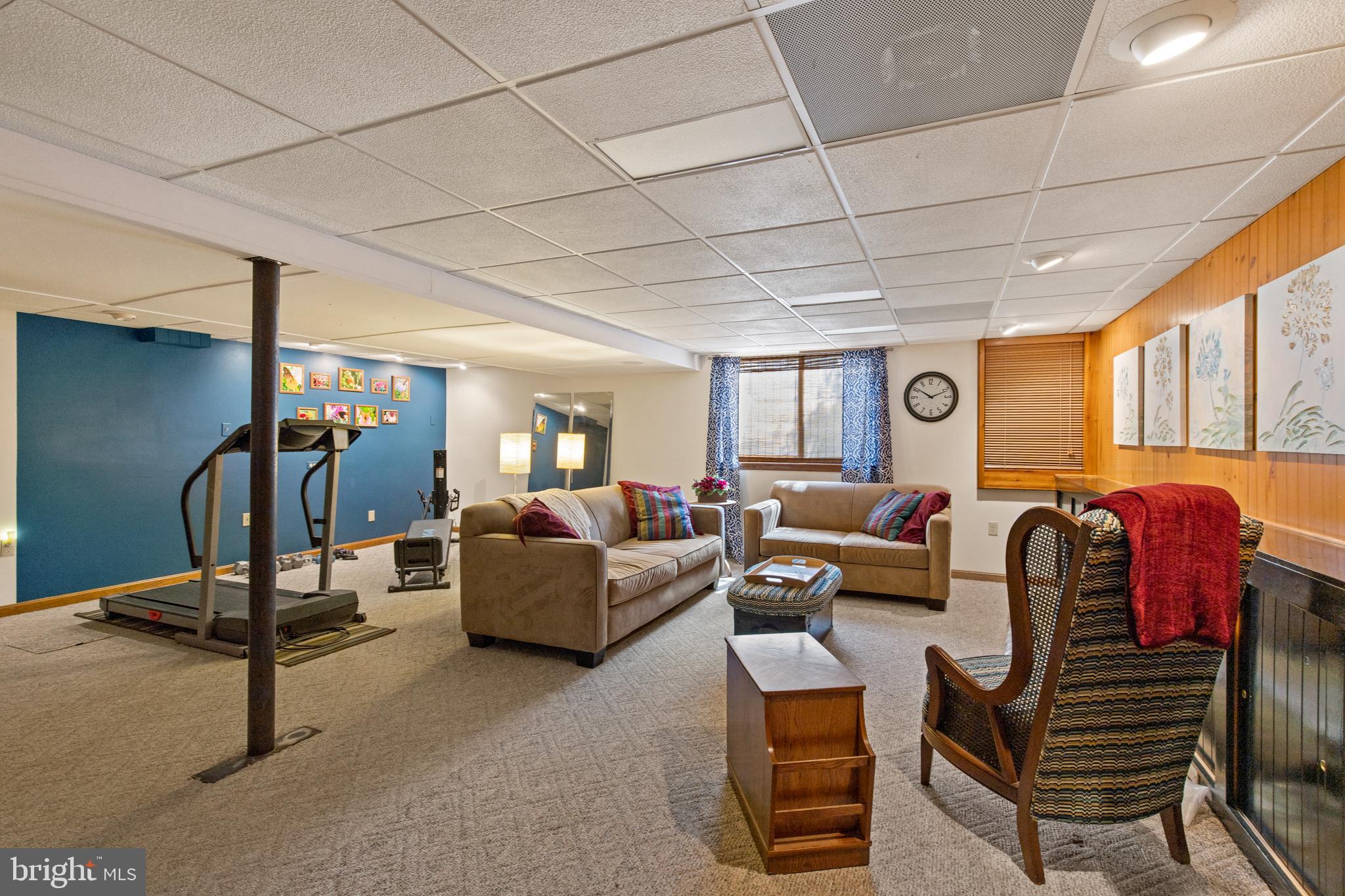 FALCON RIDGE - Residential
