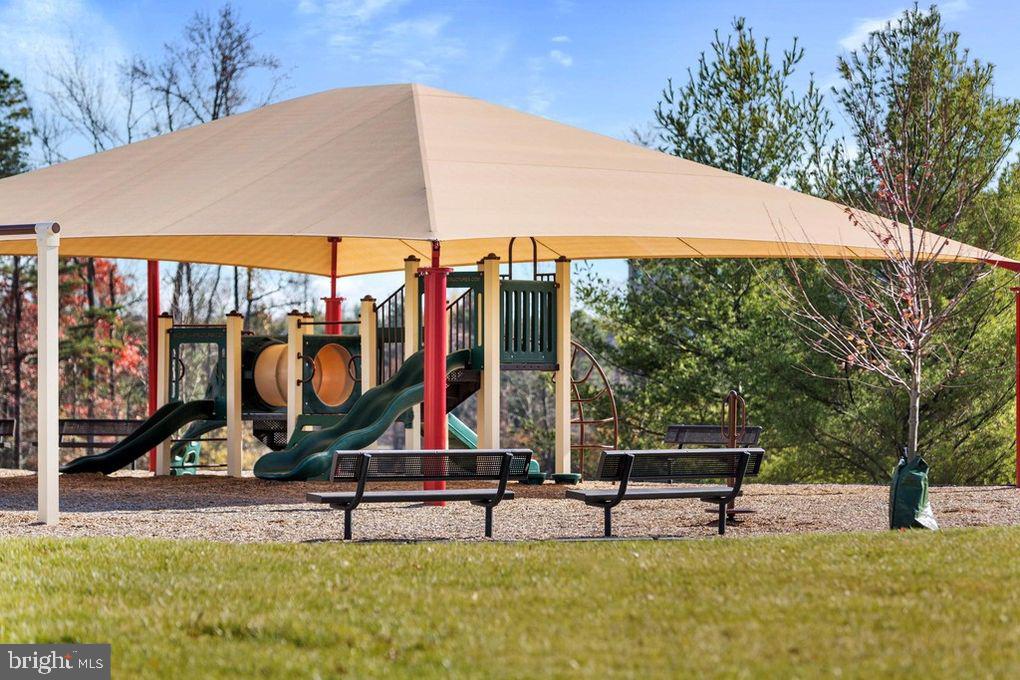 GLENN DALE CROSSING - Residential Lease