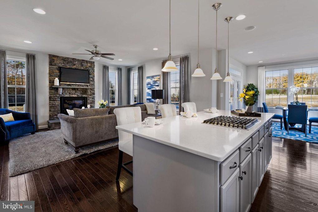 GLENN DALE CROSSING - Residential Lease