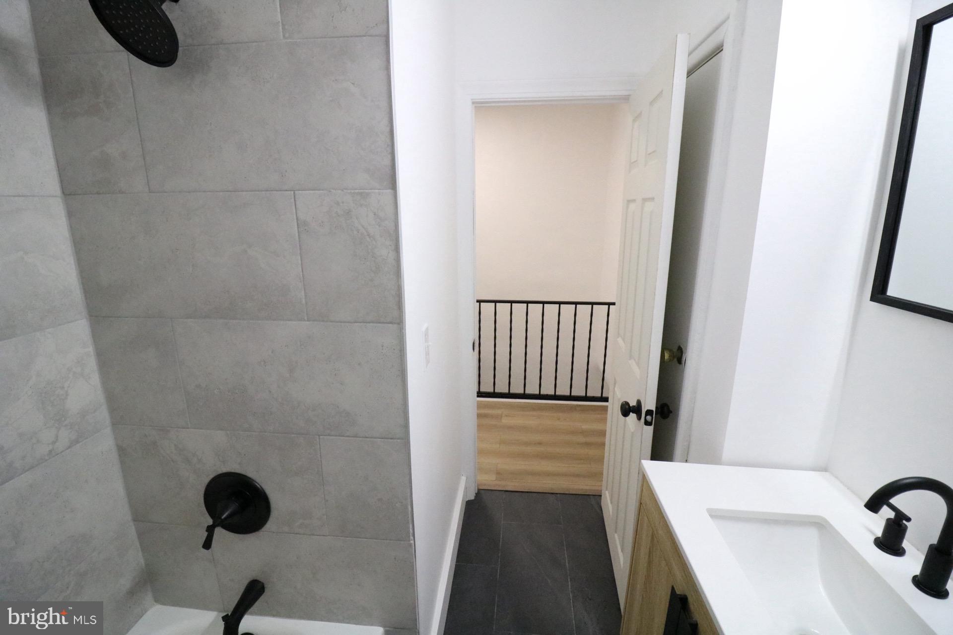 FELTONVILLE - Residential