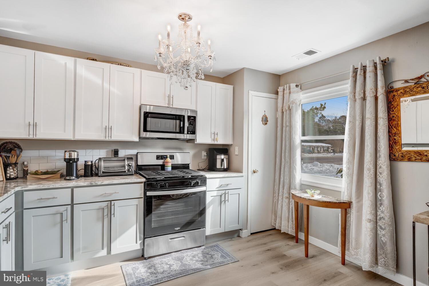 WALNUT ESTATES - Residential