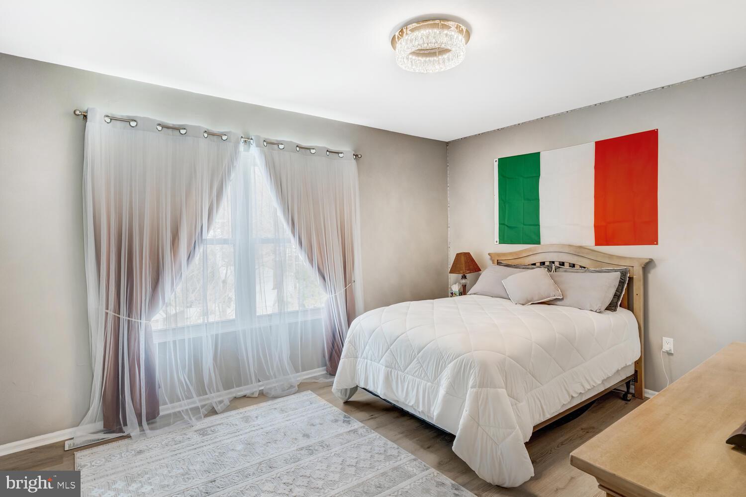 WALNUT ESTATES - Residential