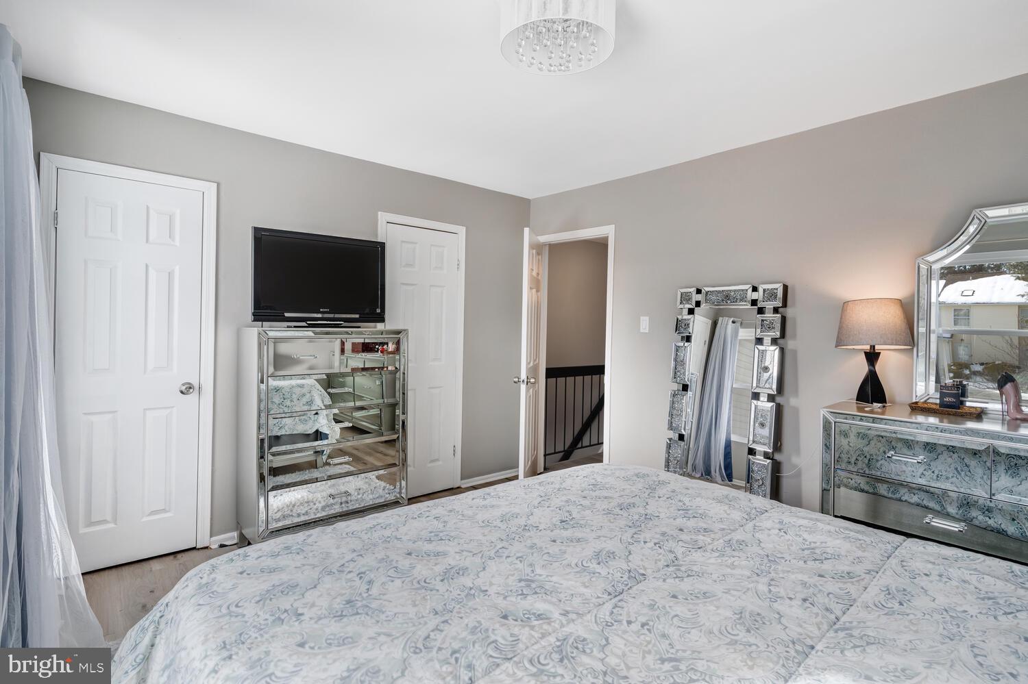 WALNUT ESTATES - Residential