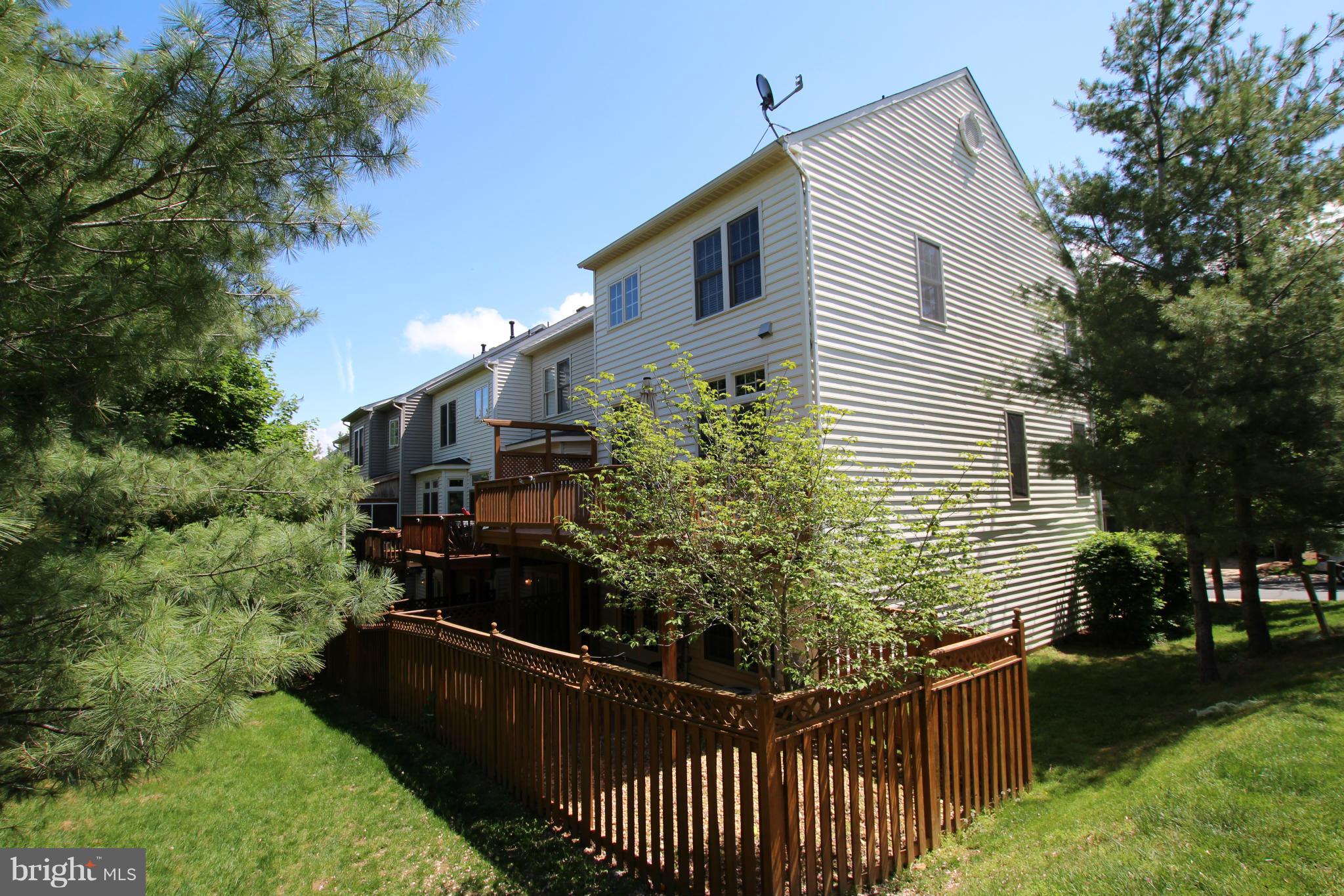 RIVERSIDE VILLAGES - Residential