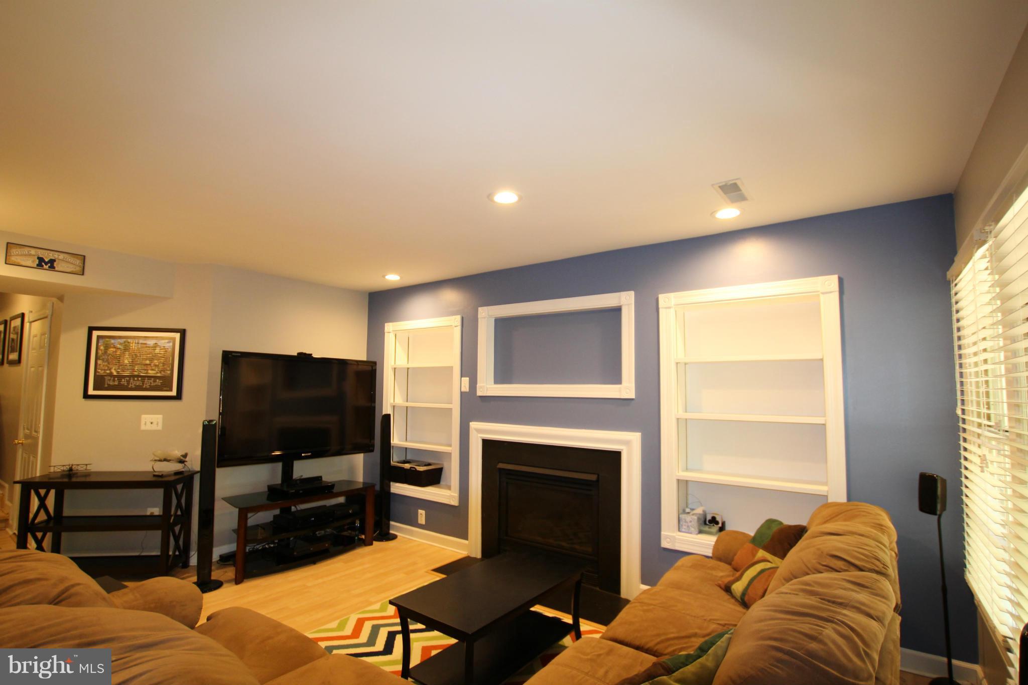 RIVERSIDE VILLAGES - Residential