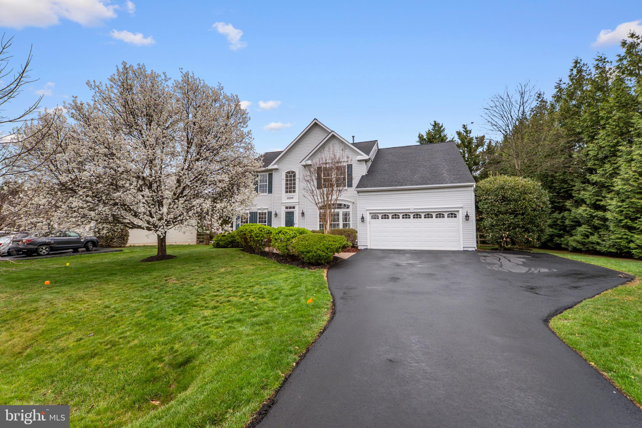 KINGS VALLEY MANOR - Residential