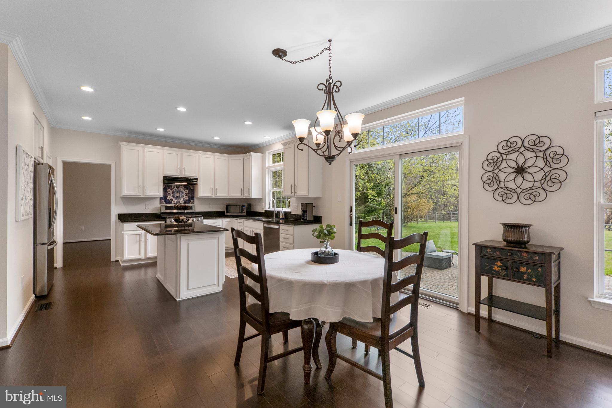 KINGS VALLEY MANOR - Residential