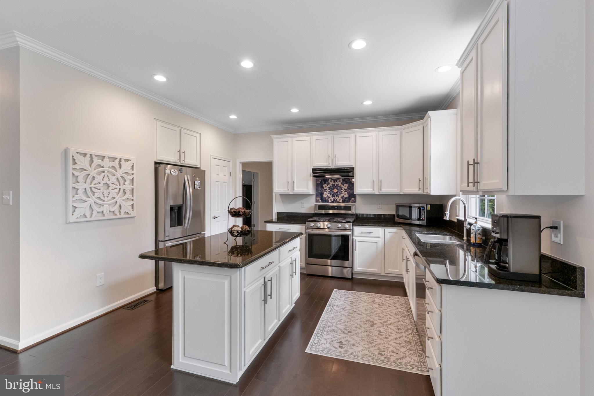 KINGS VALLEY MANOR - Residential