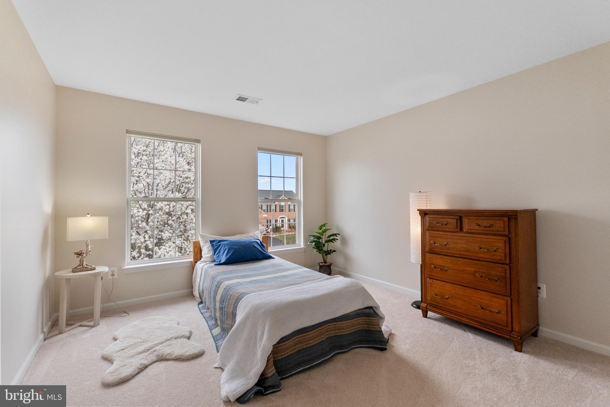 KINGS VALLEY MANOR - Residential