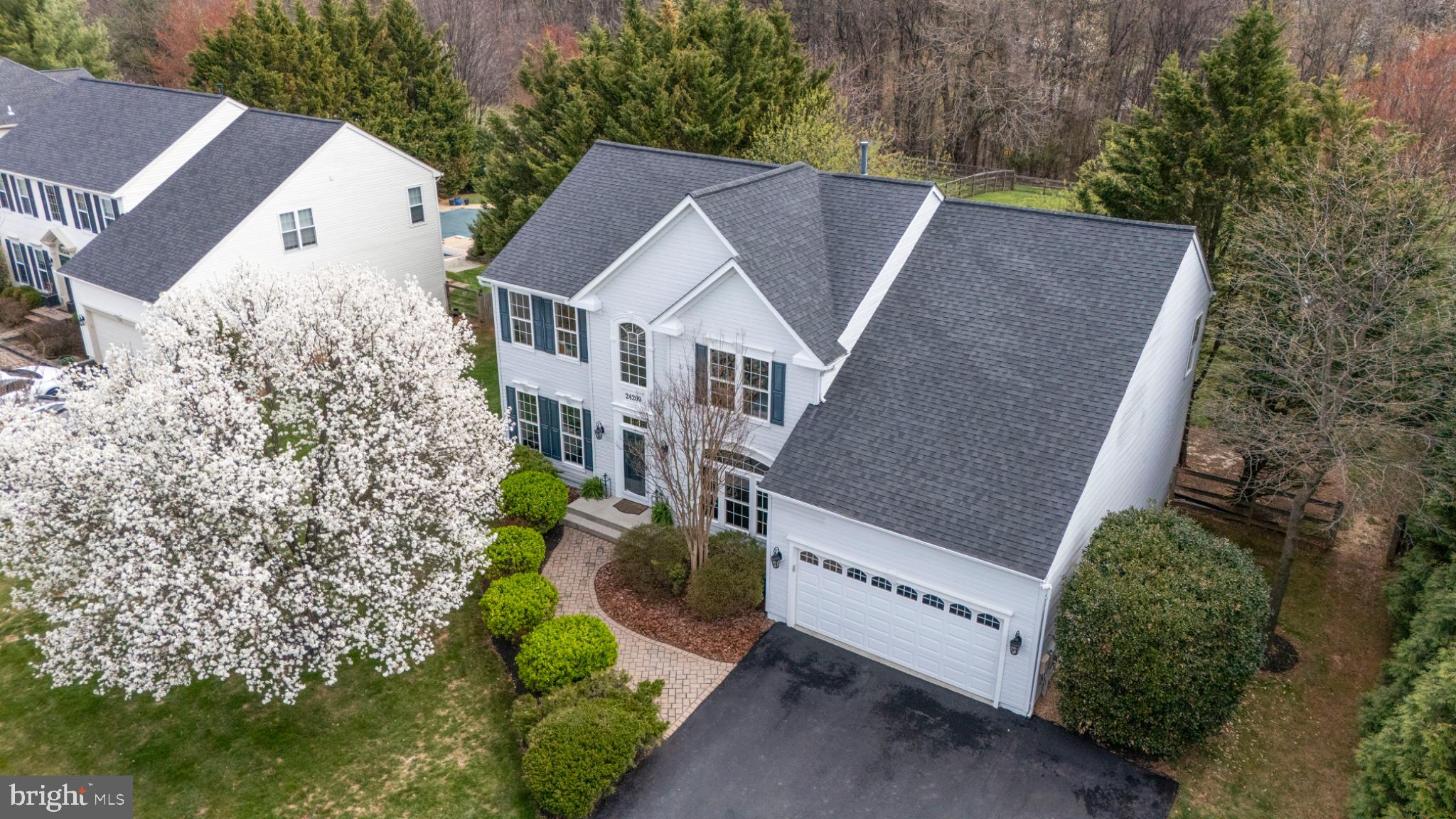 KINGS VALLEY MANOR - Residential