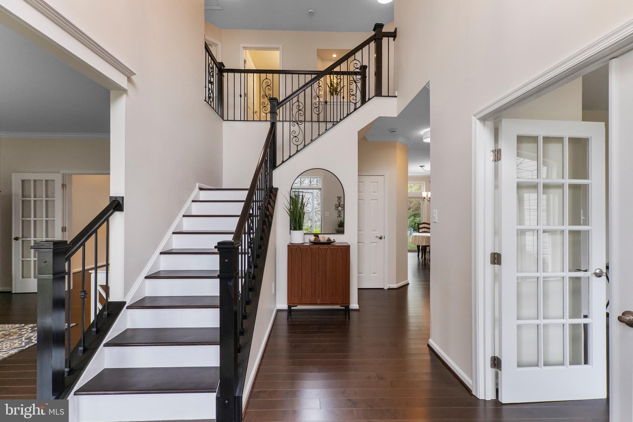 KINGS VALLEY MANOR - Residential