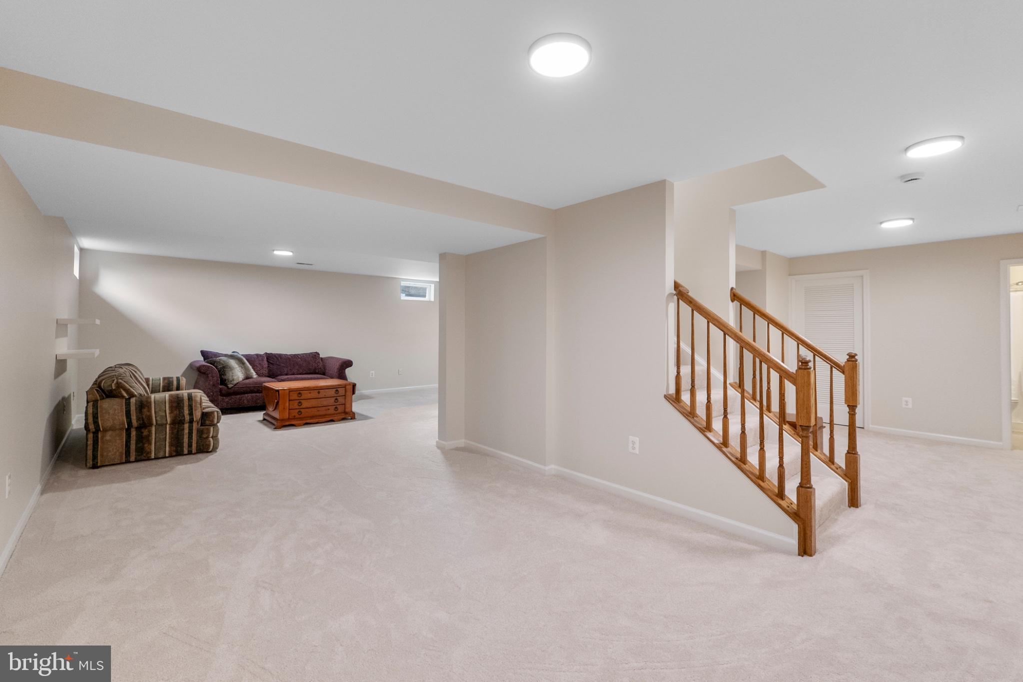 KINGS VALLEY MANOR - Residential