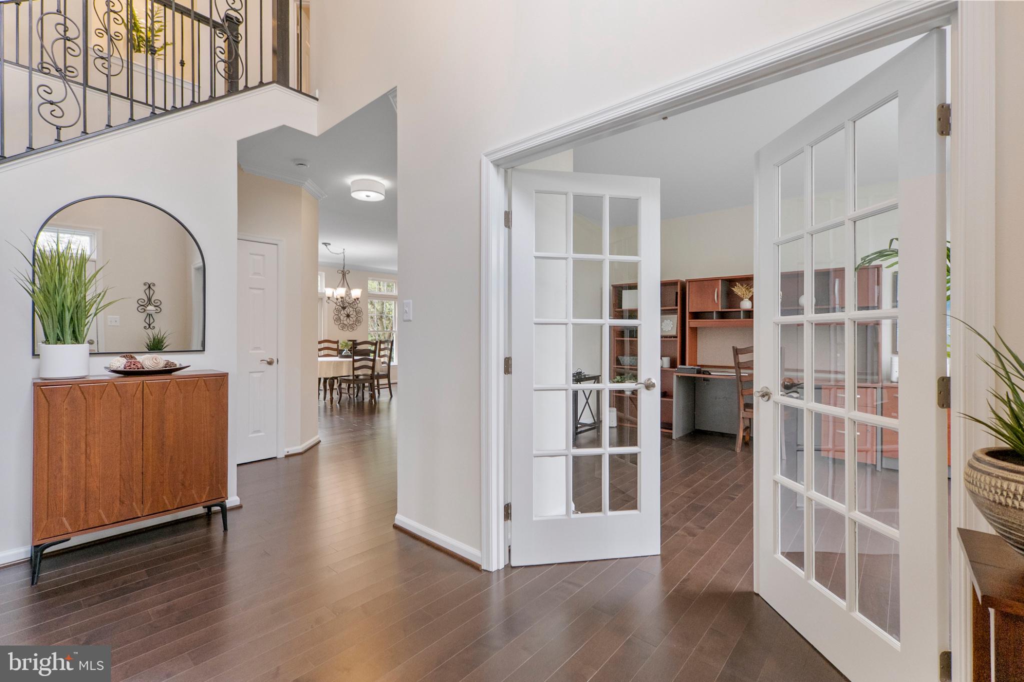 KINGS VALLEY MANOR - Residential