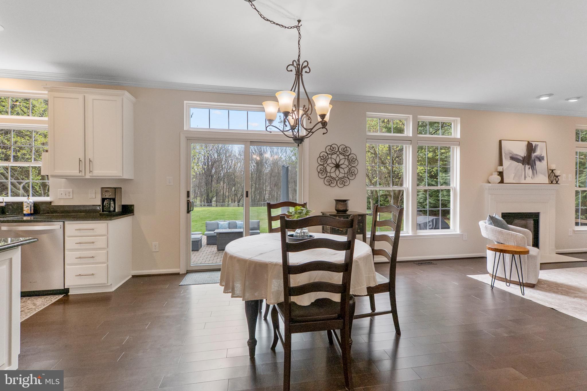 KINGS VALLEY MANOR - Residential