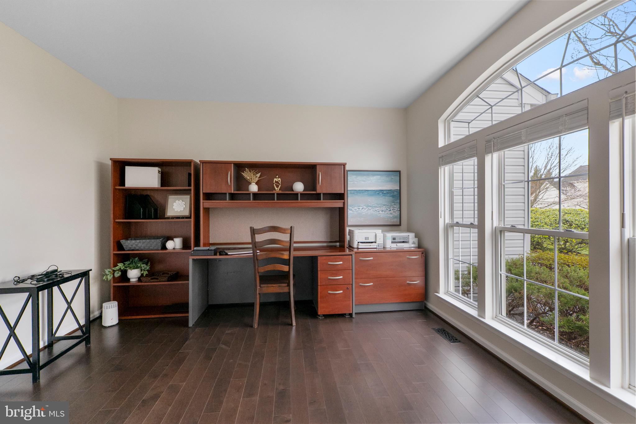 KINGS VALLEY MANOR - Residential