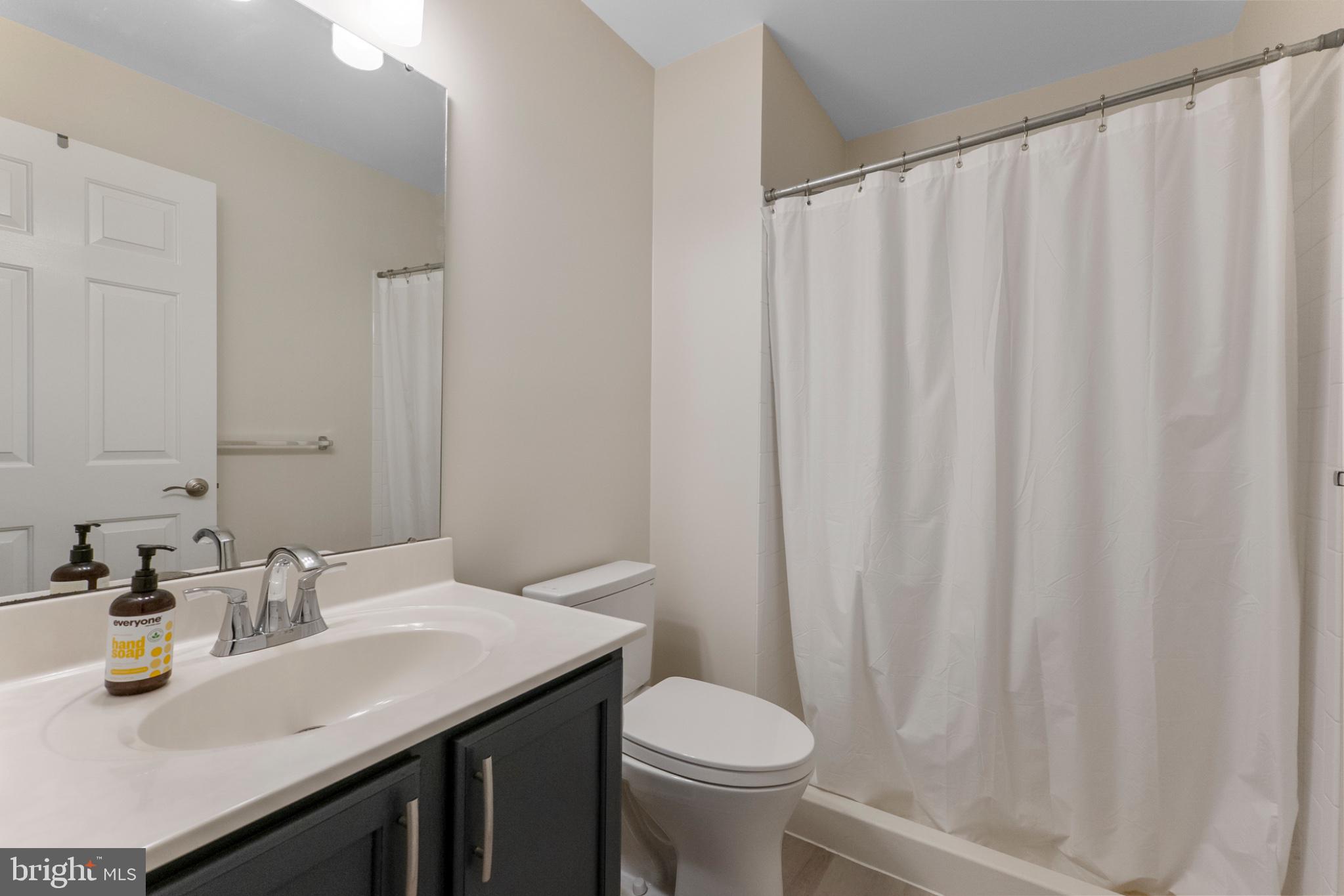 KINGS VALLEY MANOR - Residential