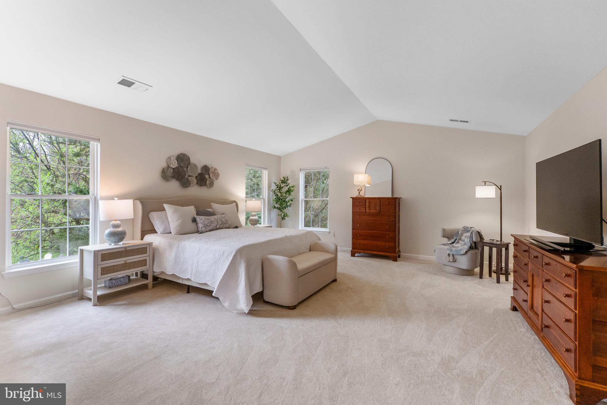 KINGS VALLEY MANOR - Residential