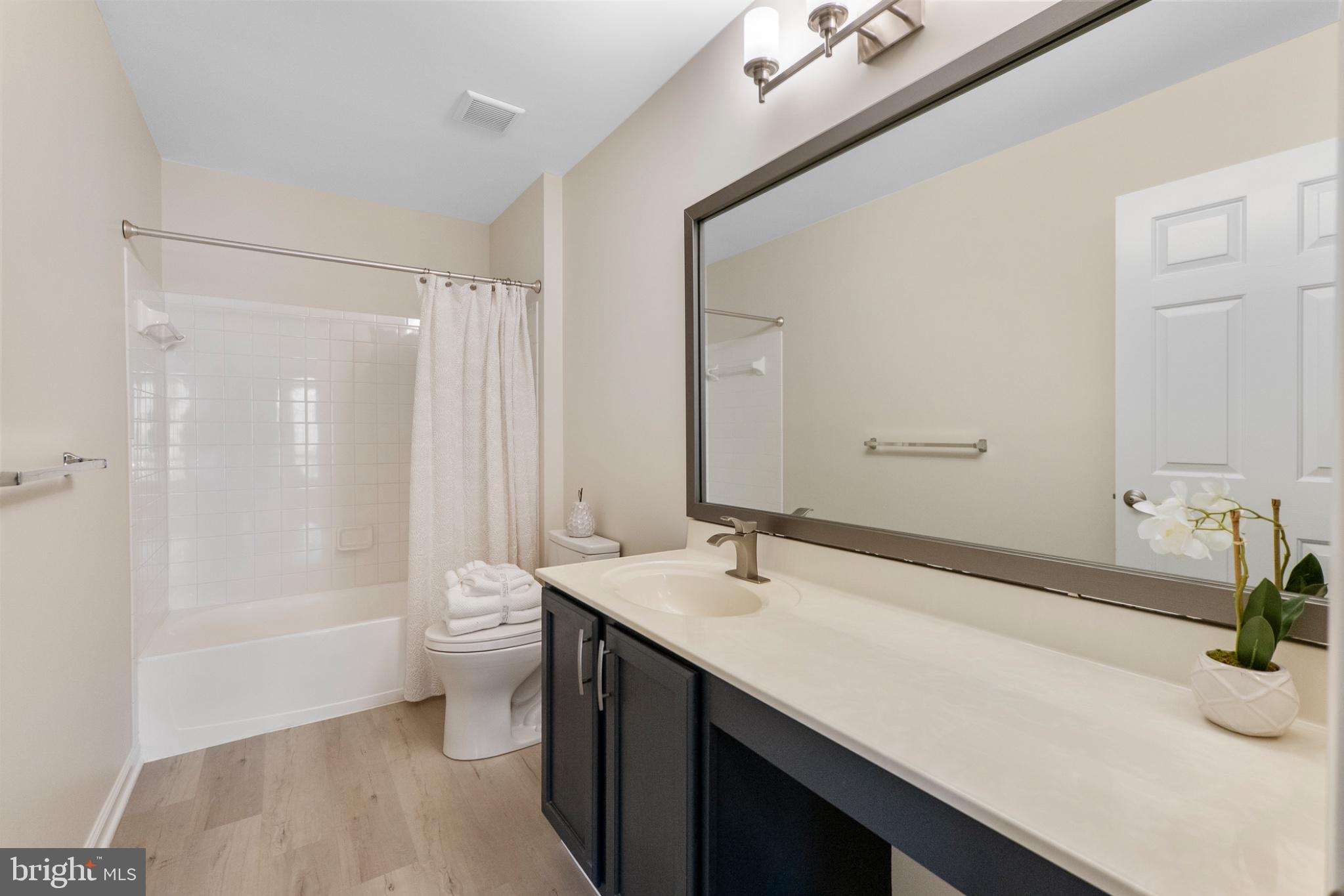 KINGS VALLEY MANOR - Residential