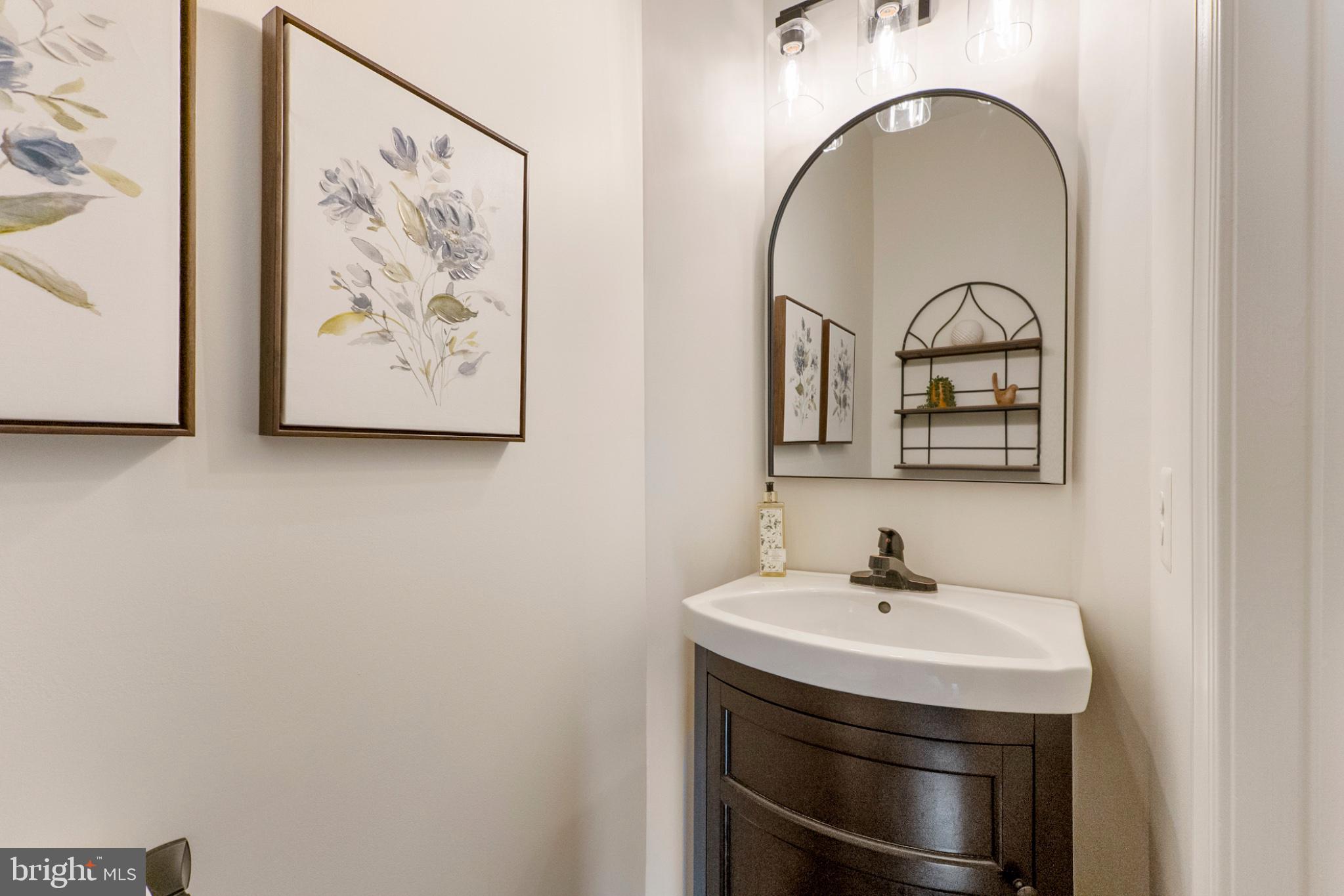 KINGS VALLEY MANOR - Residential