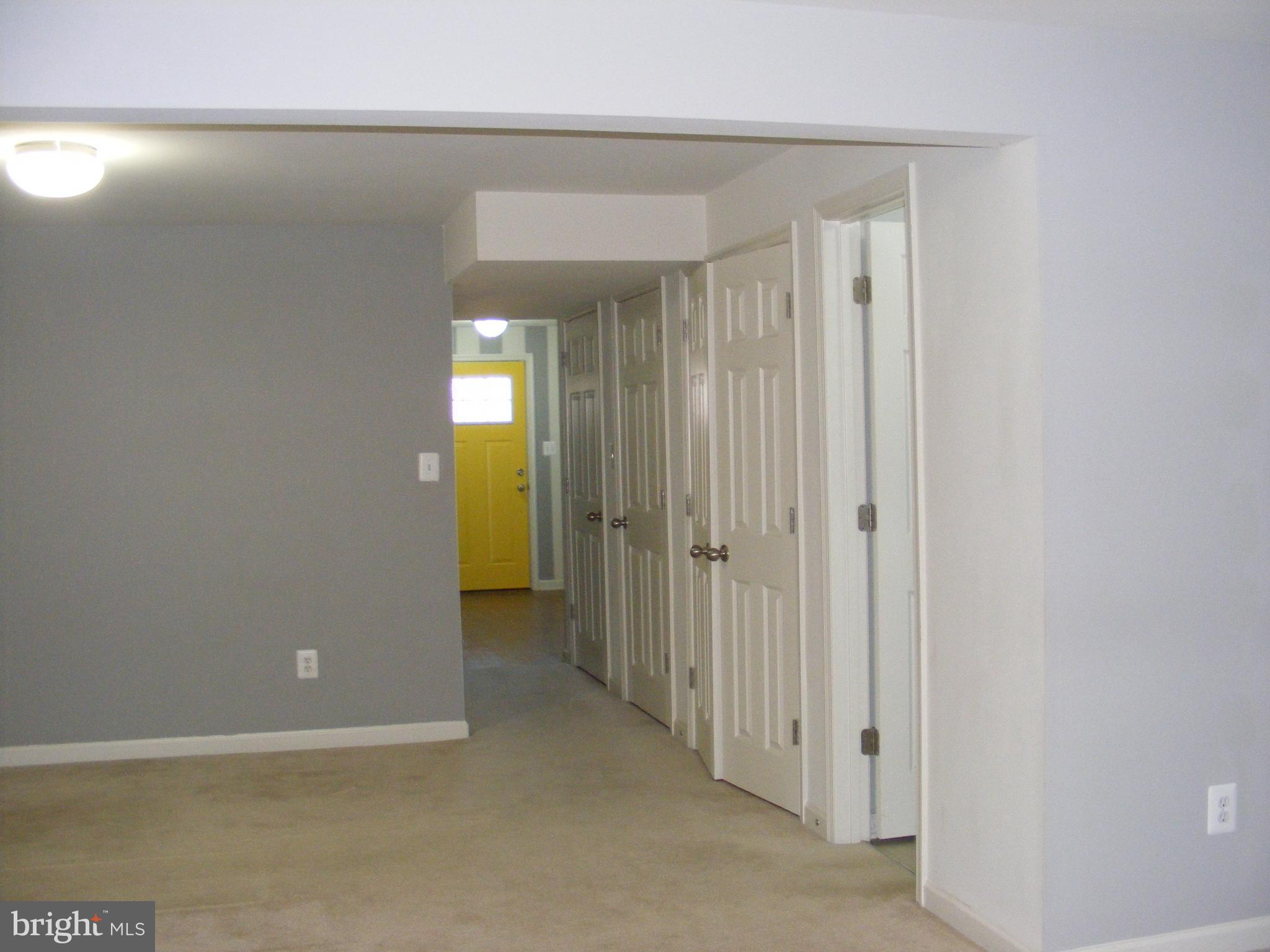 LAKELAND PLACE - Residential Lease