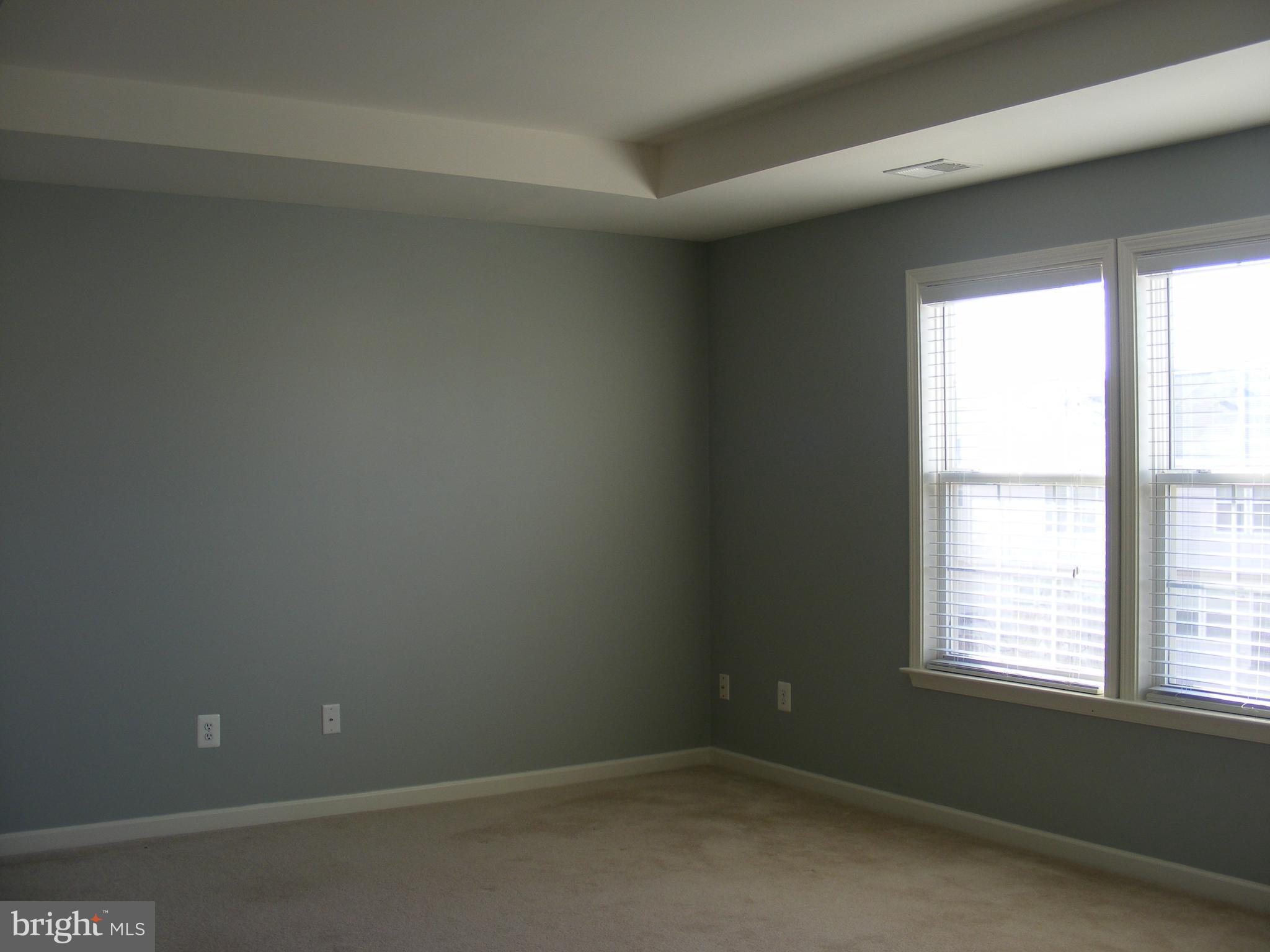 LAKELAND PLACE - Residential Lease