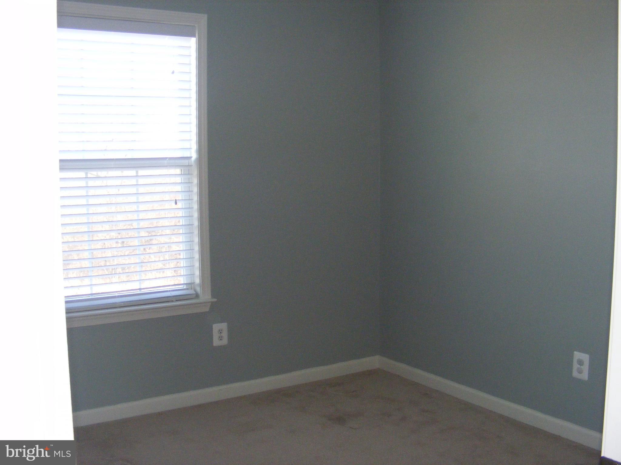 LAKELAND PLACE - Residential Lease