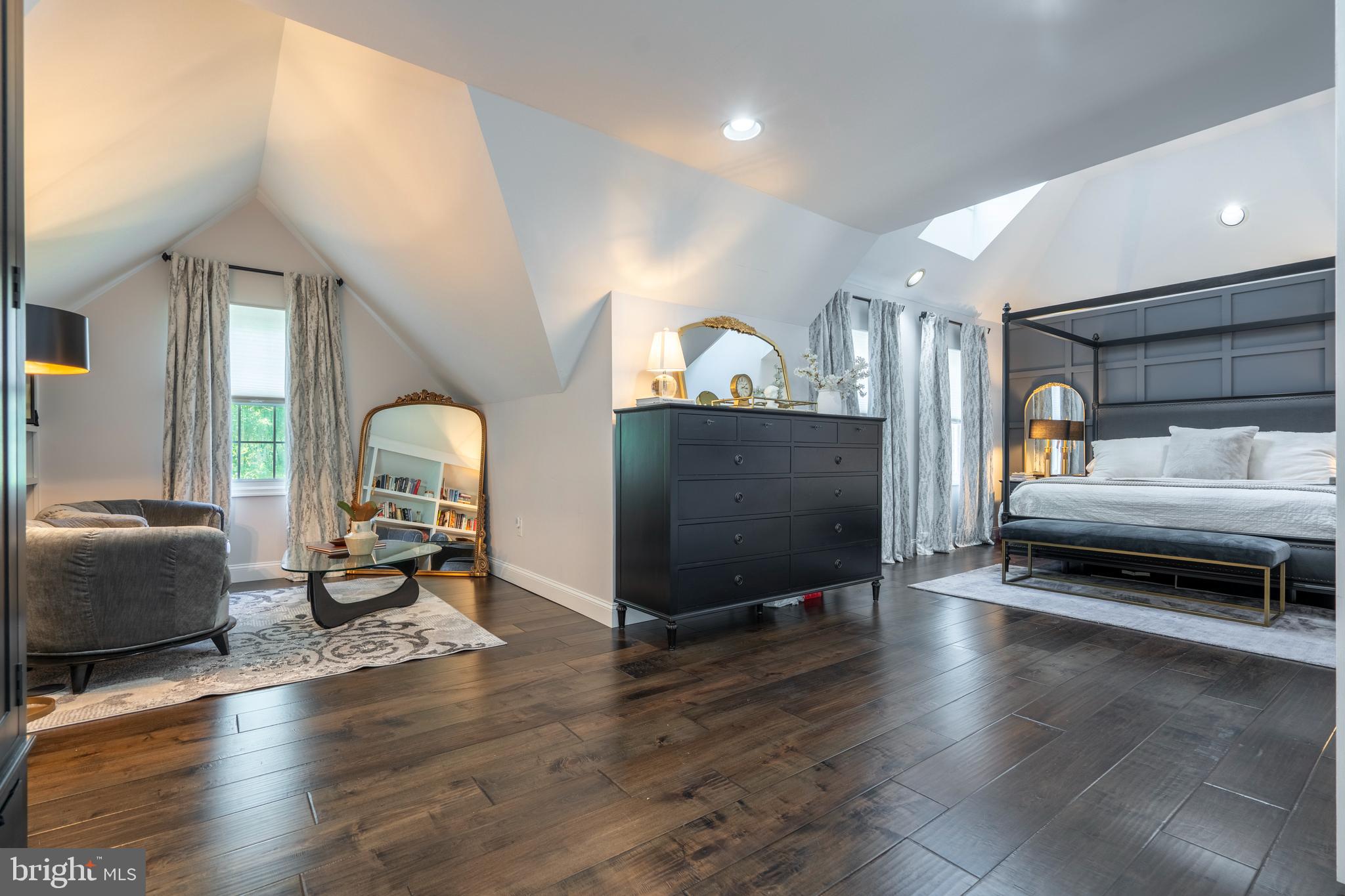 ESTATES OF MNTGMRY - Residential