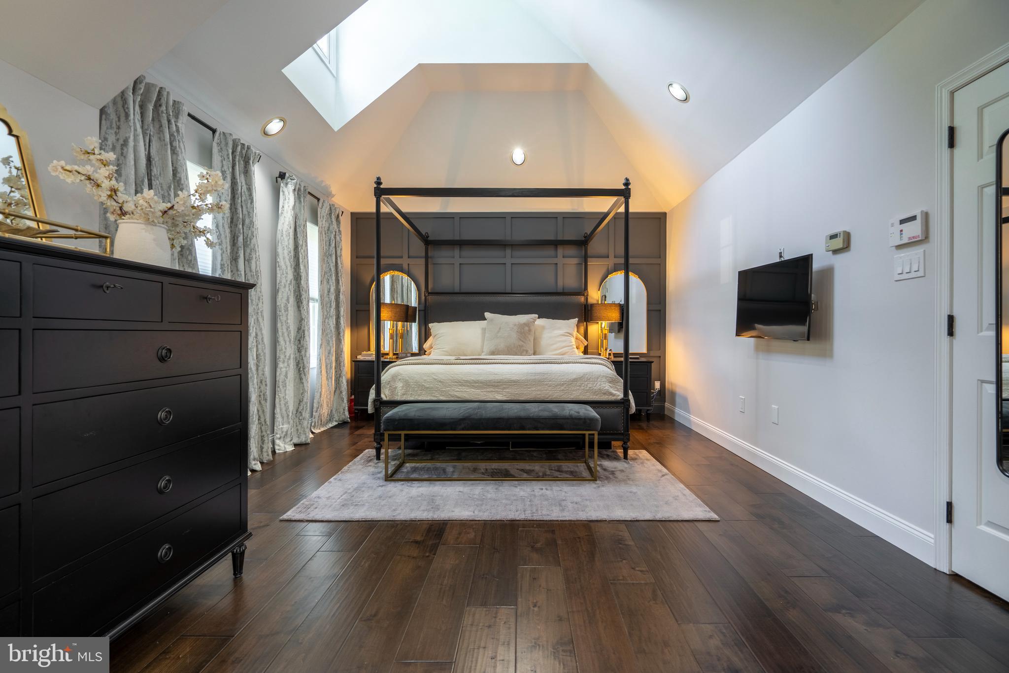 ESTATES OF MNTGMRY - Residential