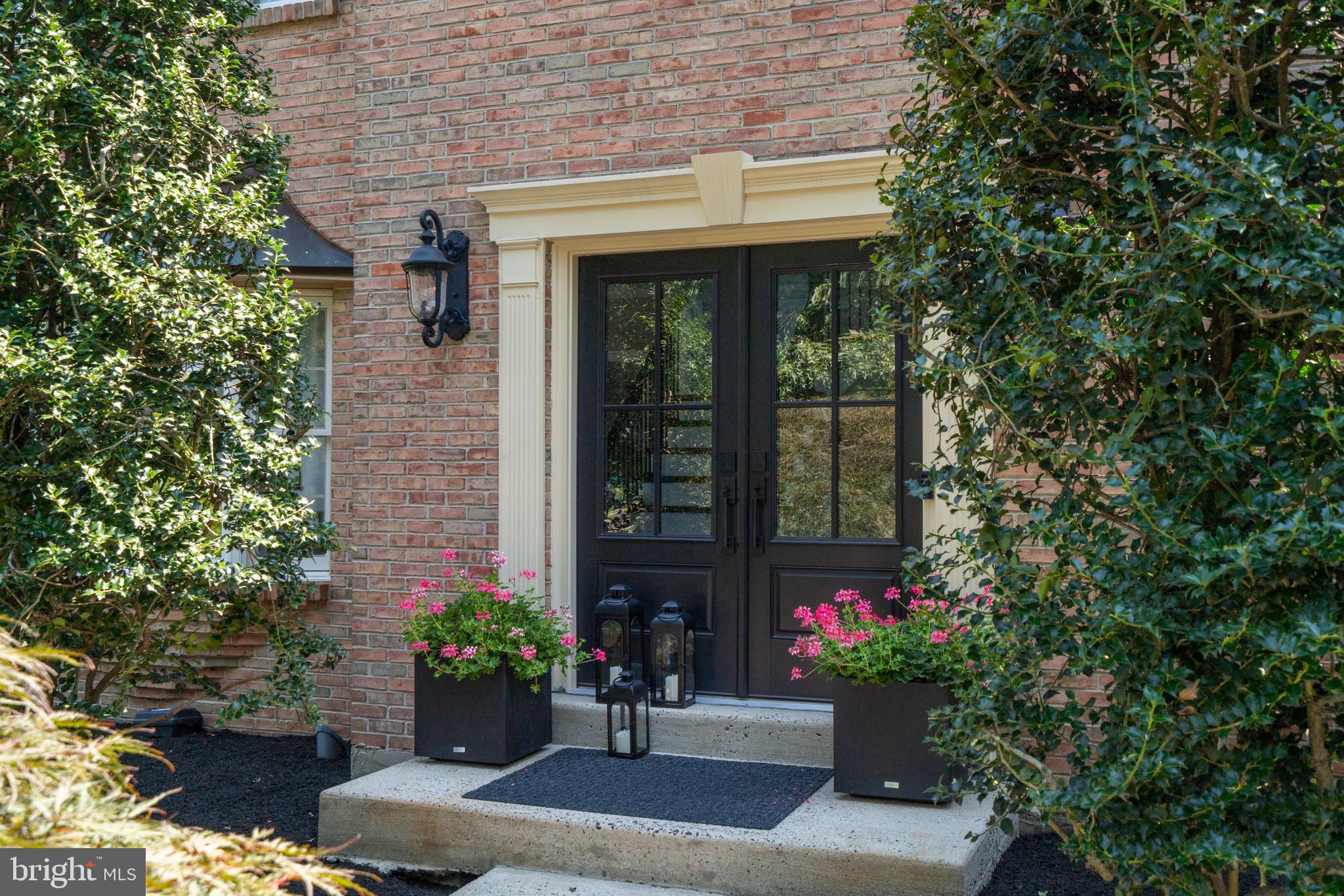 ESTATES OF MNTGMRY - Residential