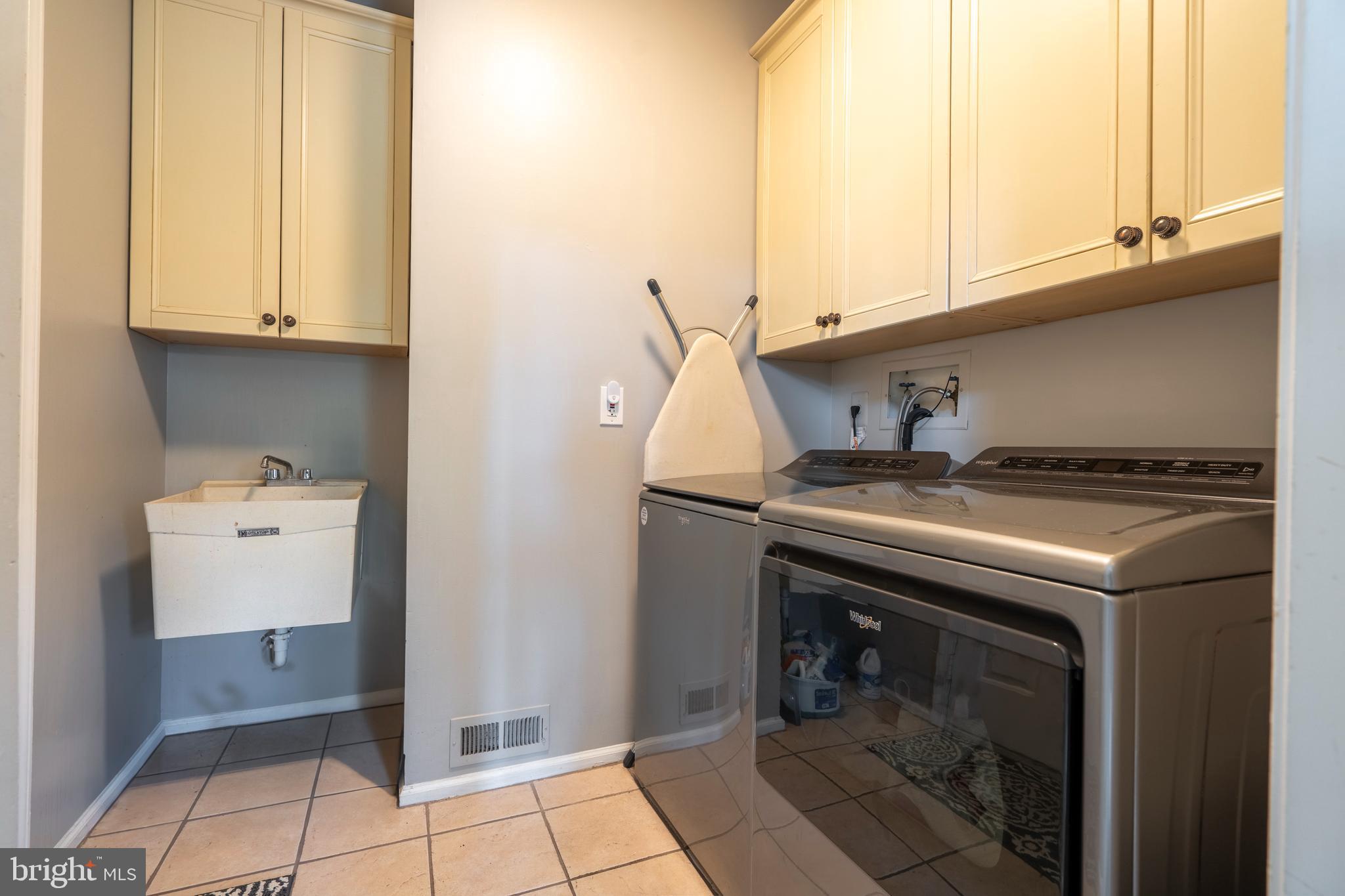 ESTATES OF MNTGMRY - Residential