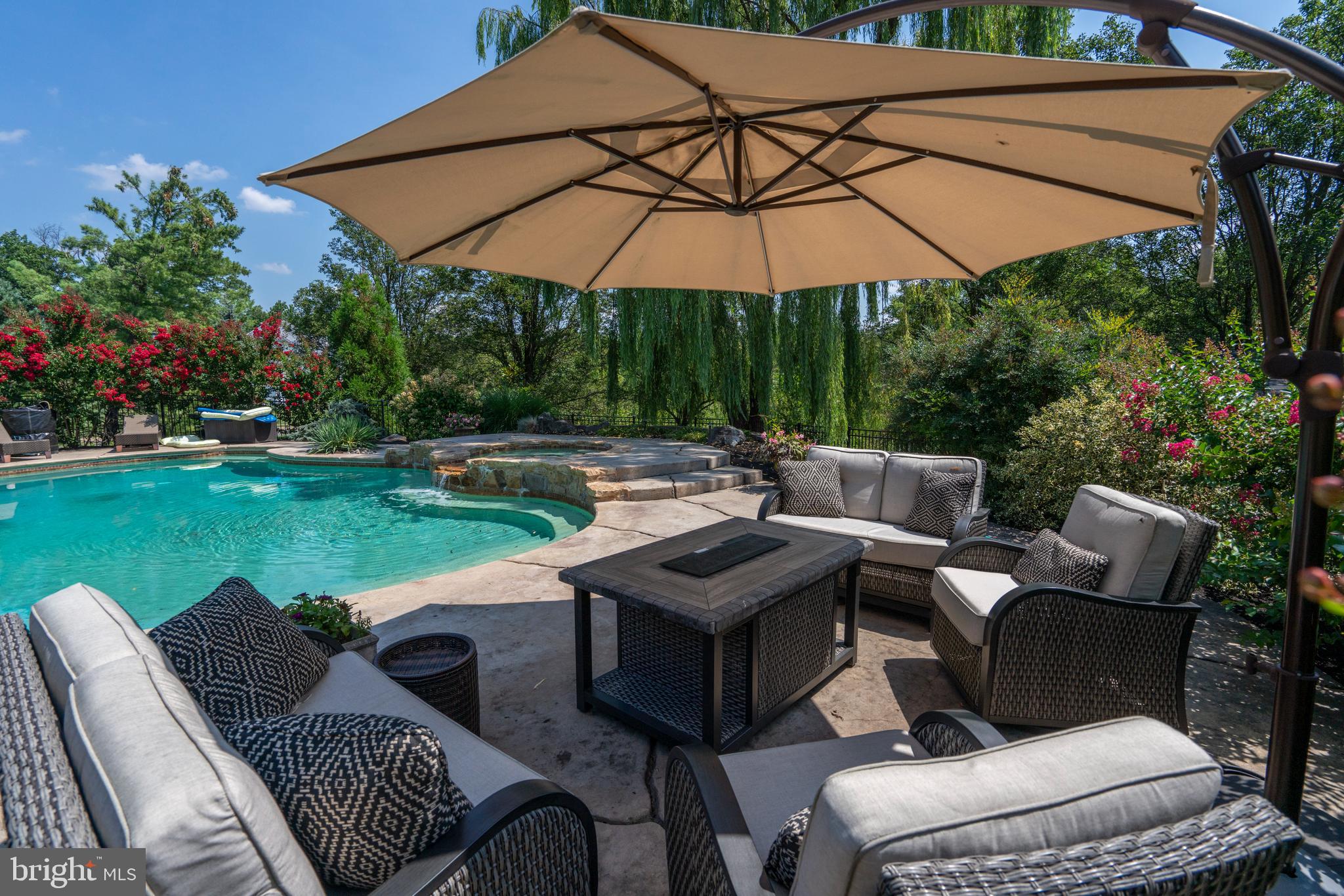 ESTATES OF MNTGMRY - Residential