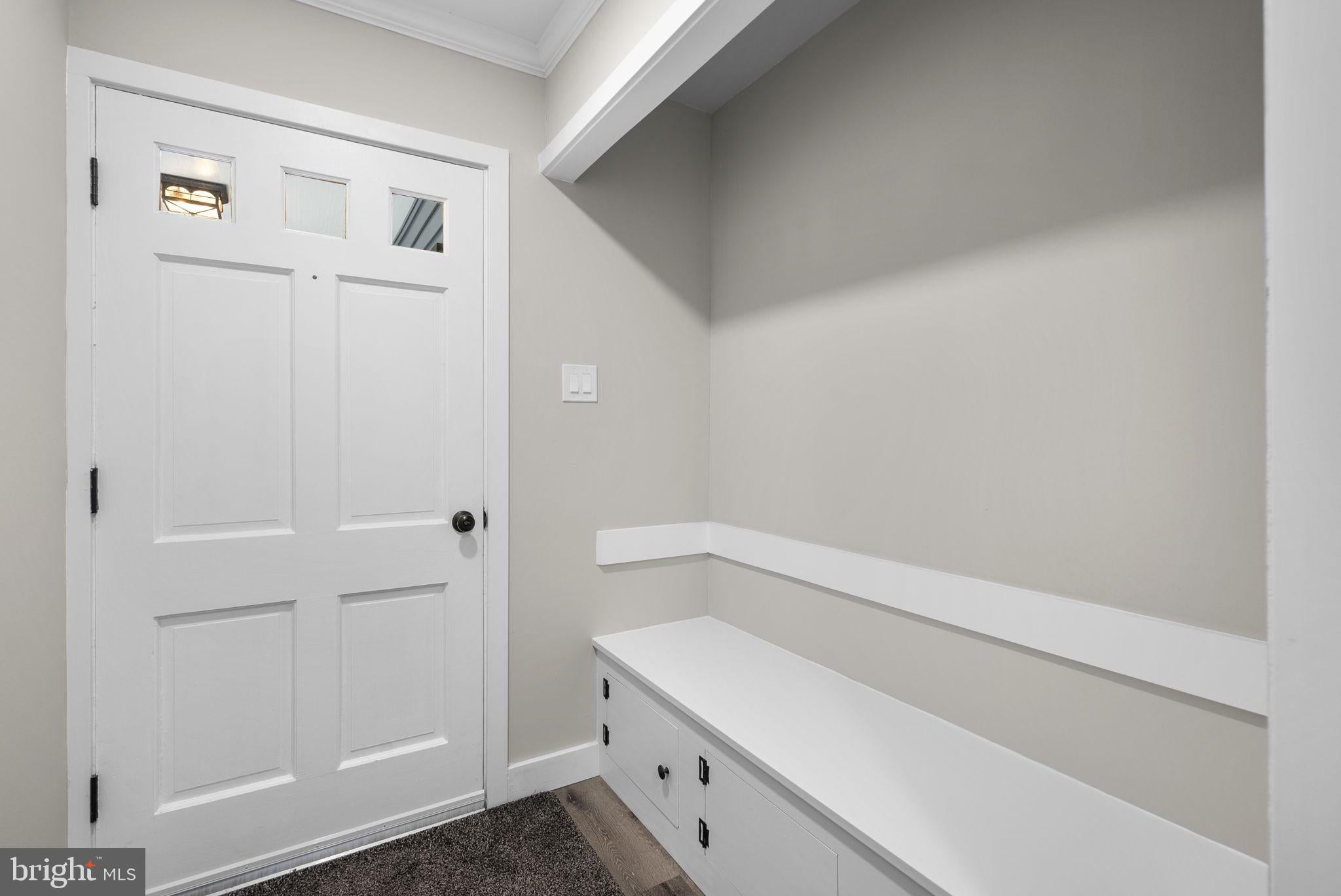 12211 MALIN LANE