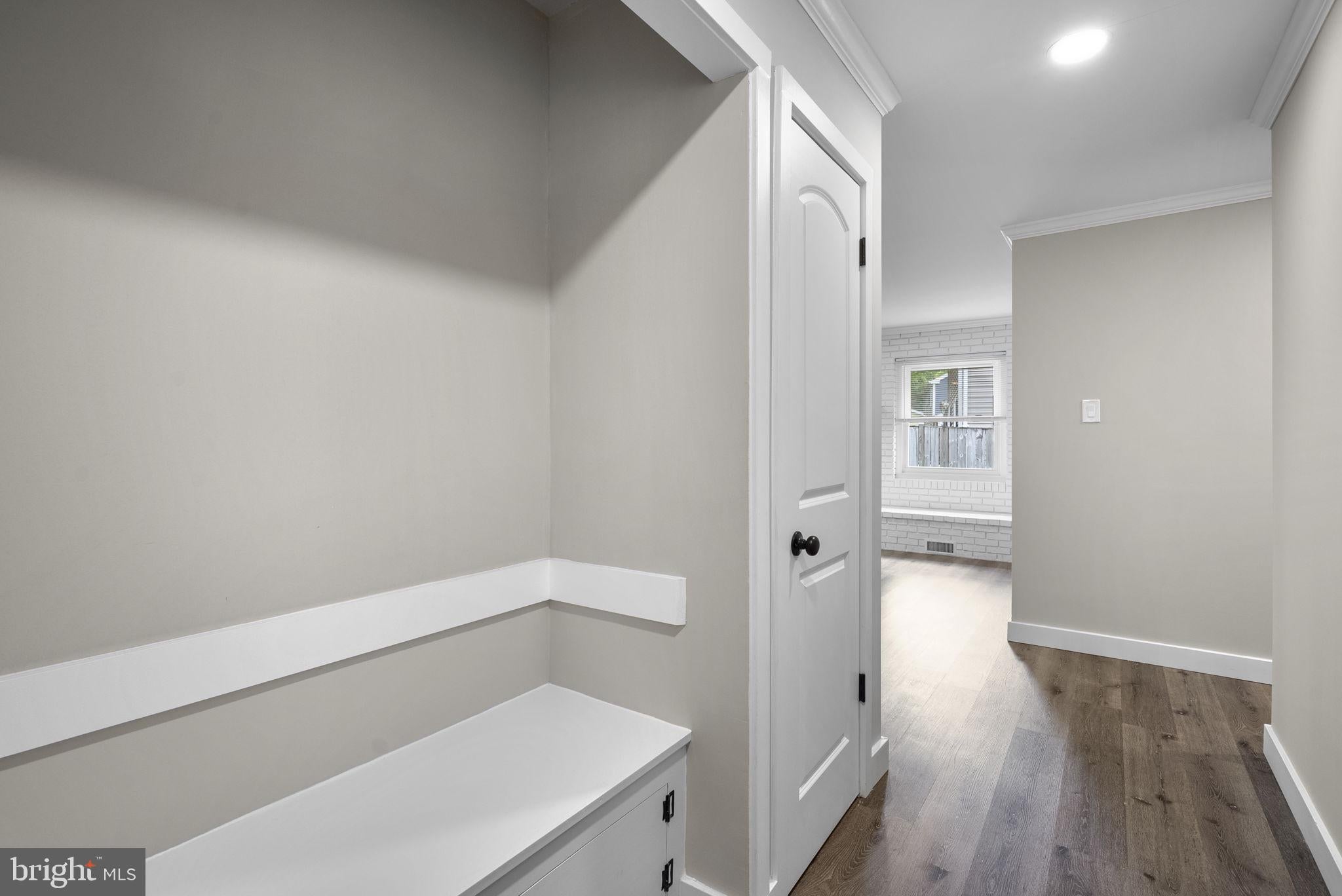 12211 MALIN LANE
