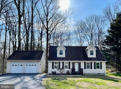 Photo of 8998 Saint Andrews Drive, CHESAPEAKE BEACH, MD 20732 (MLS # MDCA2025754)