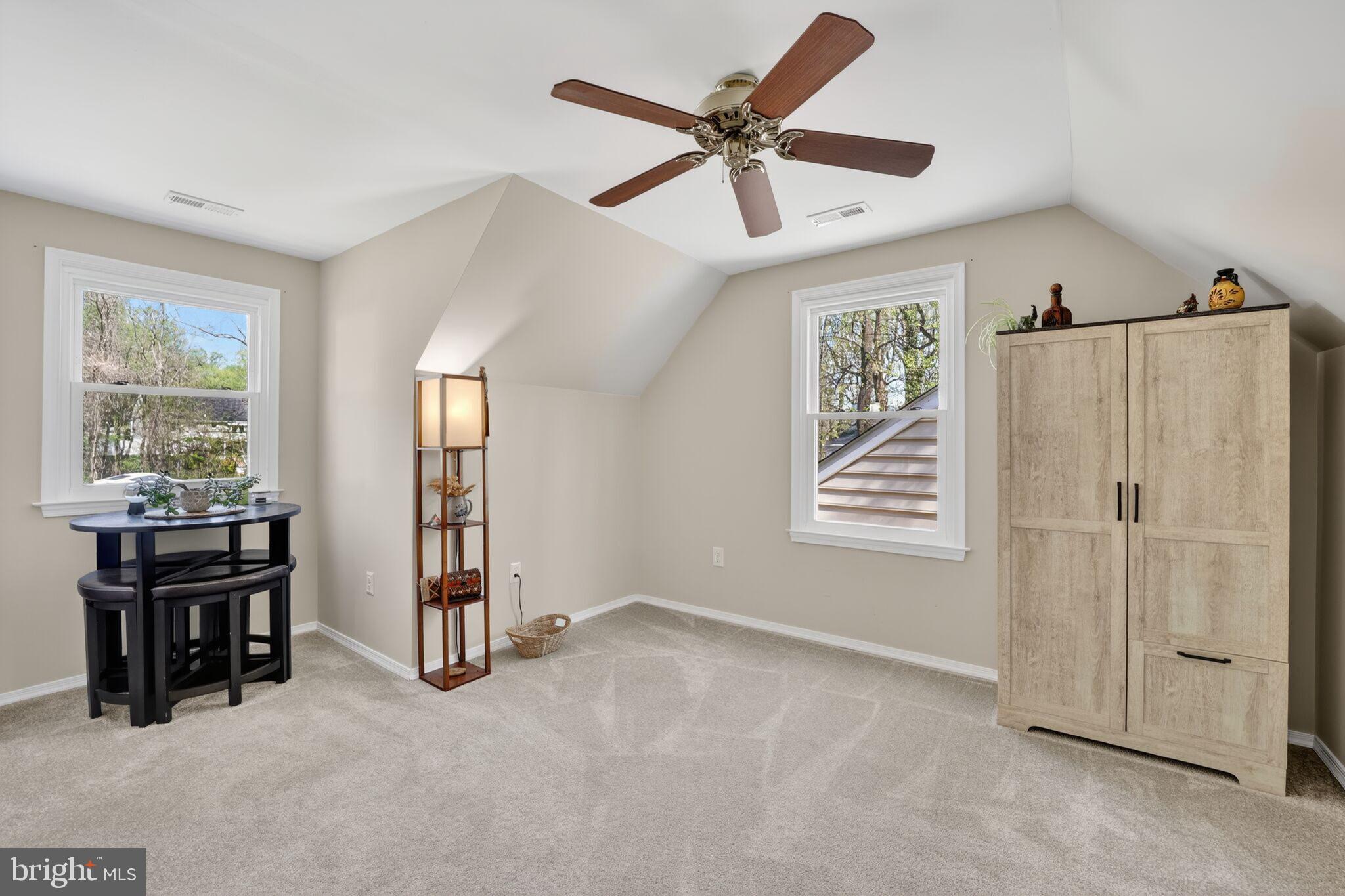 THE HIGHLANDS - Residential