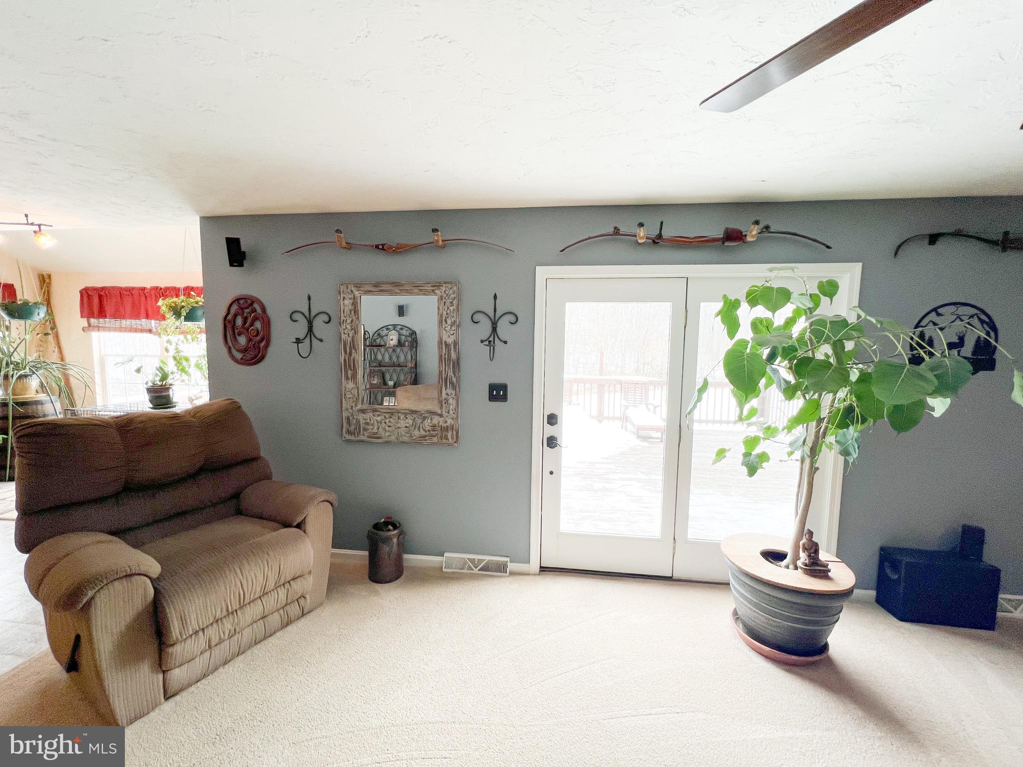 MAYERS SUMMIT - Residential