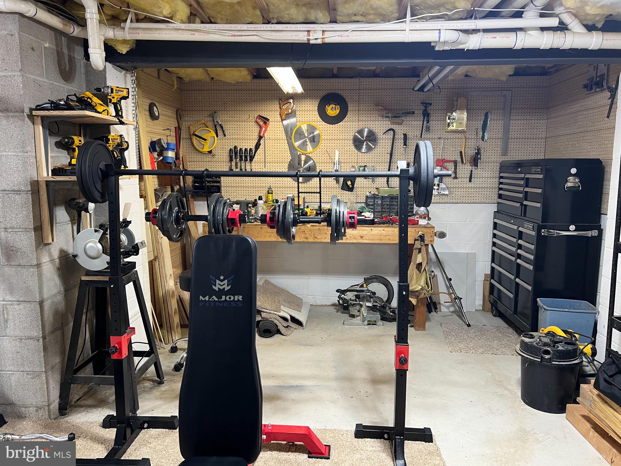 MAYERS SUMMIT - Residential