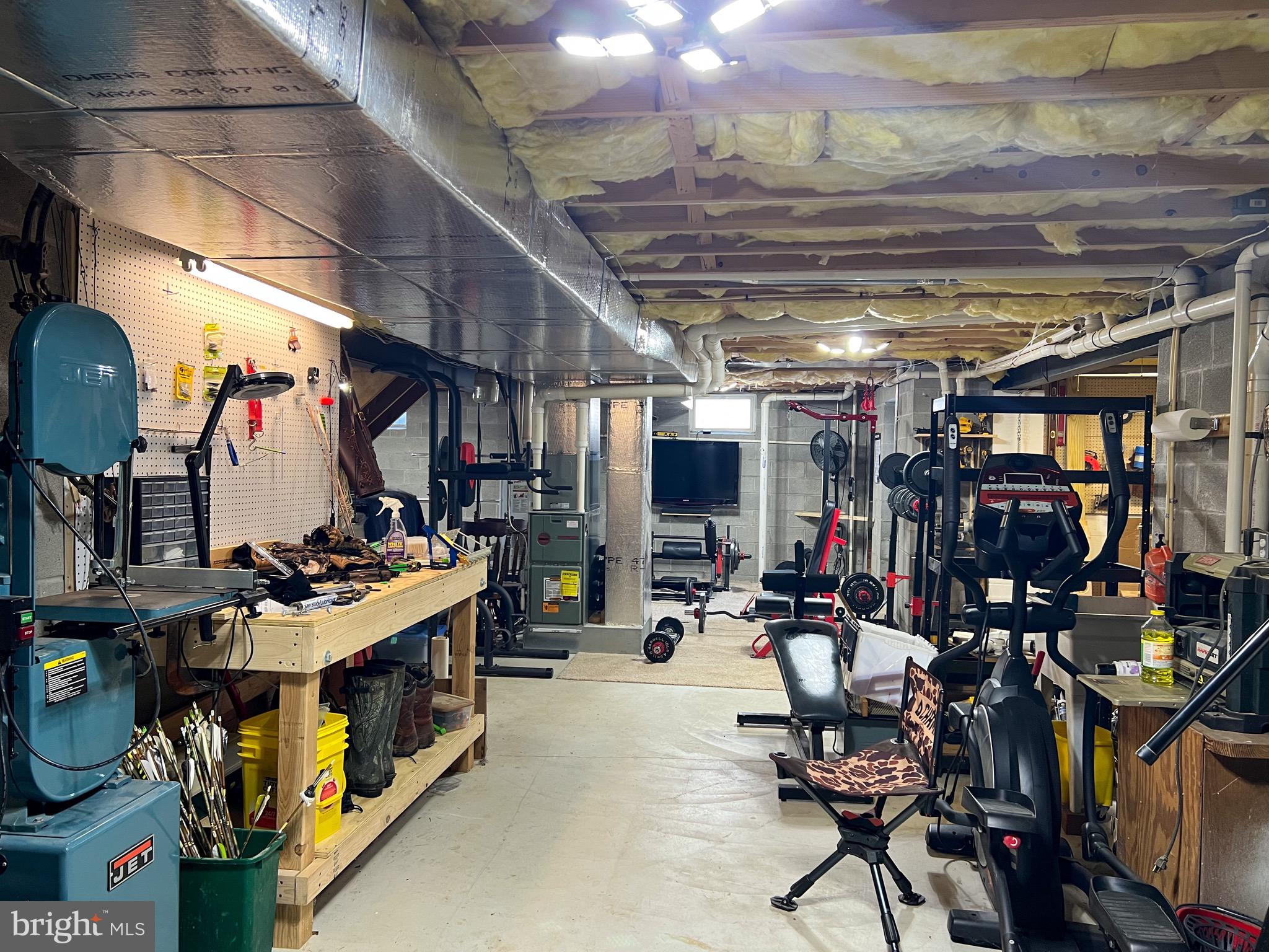 MAYERS SUMMIT - Residential