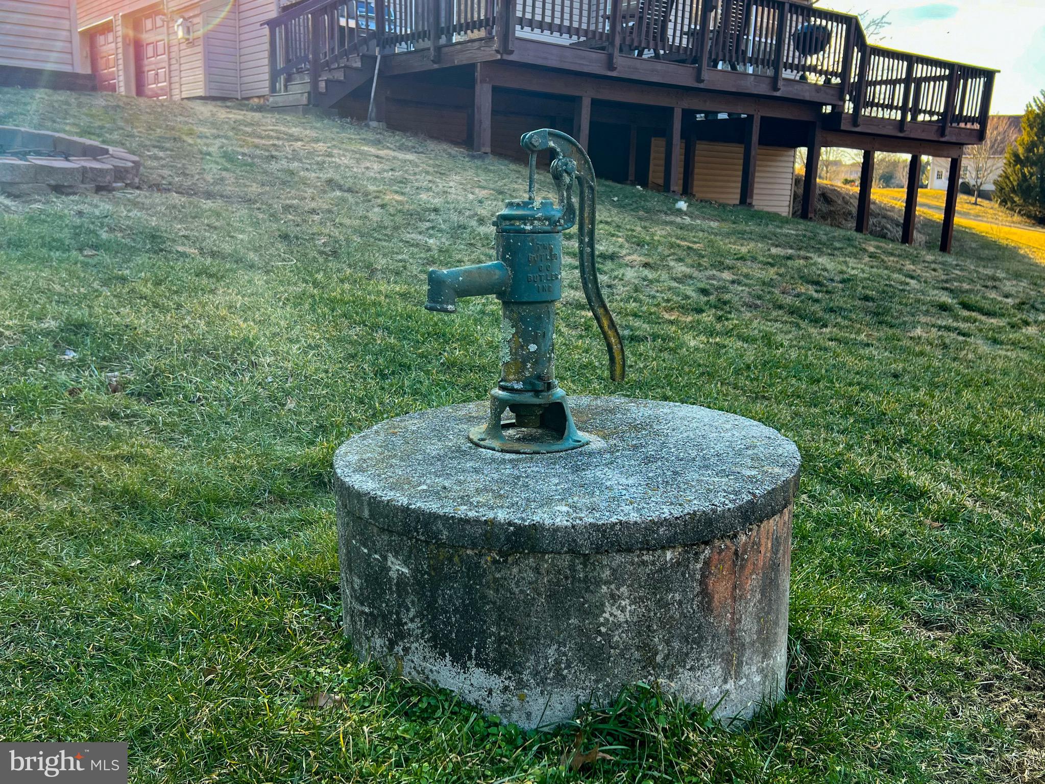 MAYERS SUMMIT - Residential