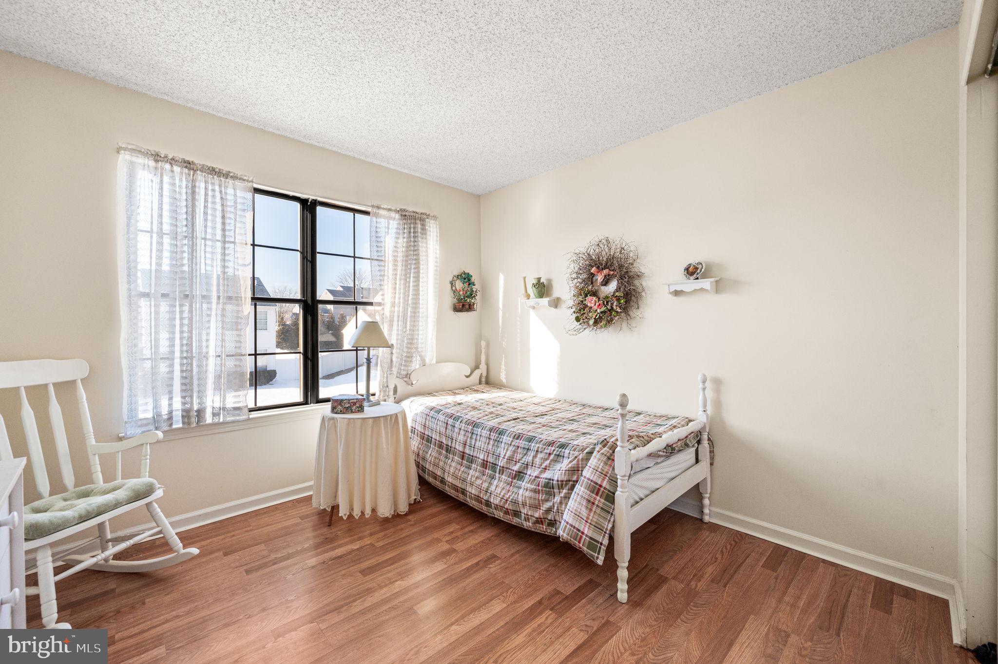 VILLAGE GREENE - Residential