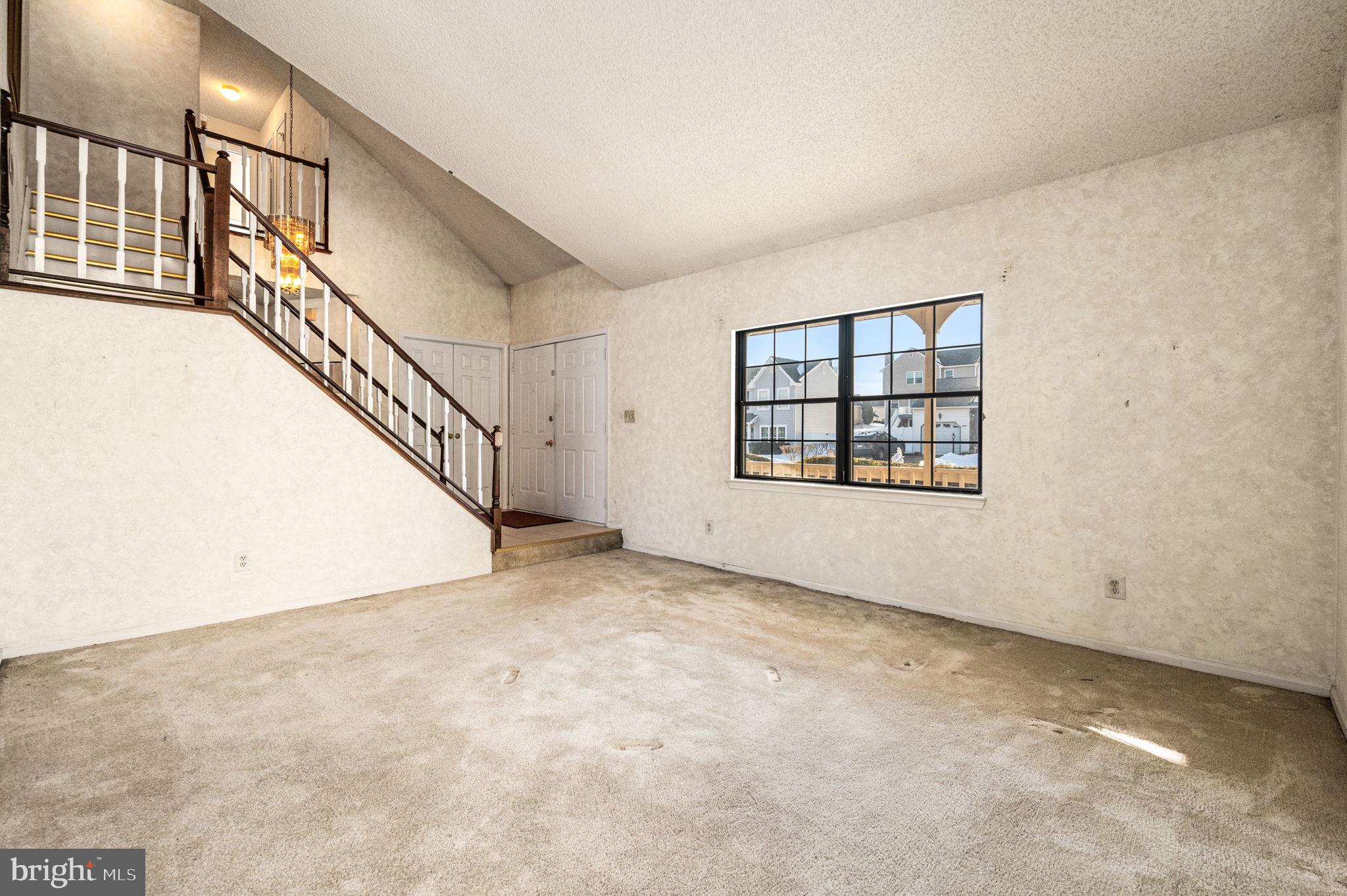 VILLAGE GREENE - Residential