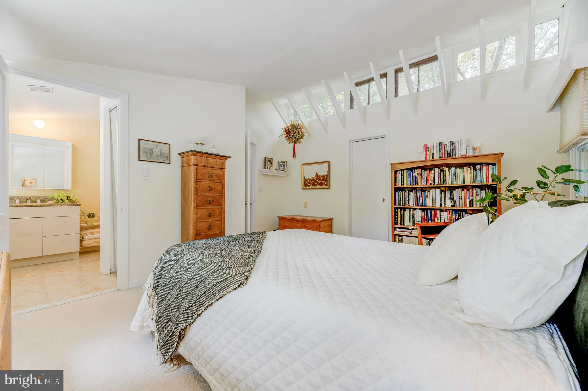 Princeton, New Jersey 08540, United States, 4 Bedrooms Bedrooms, ,2 BathroomsBathrooms,Residential,Active,212292