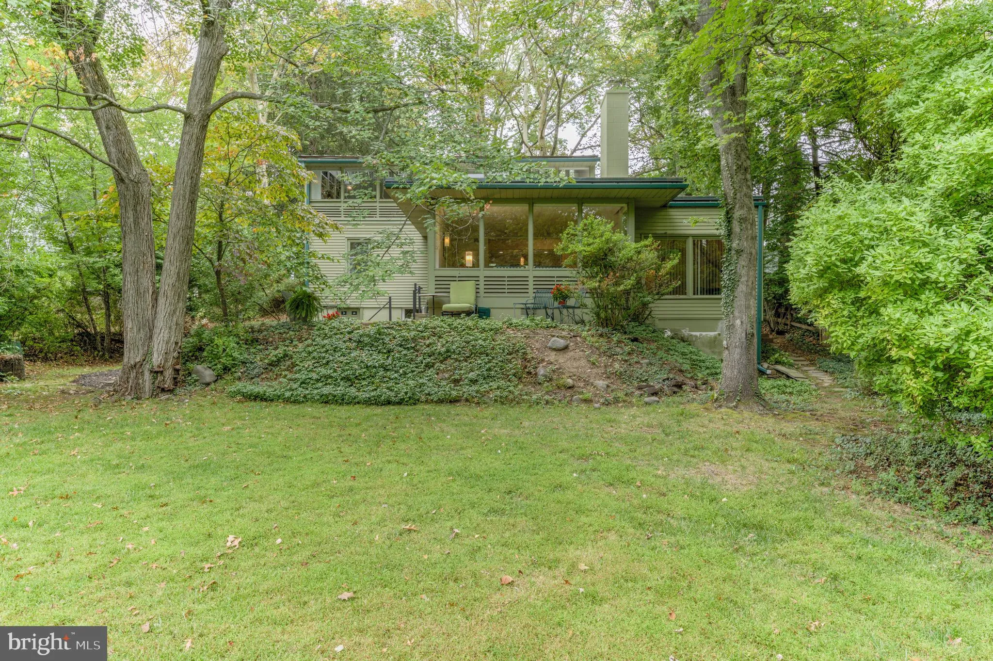 Princeton, New Jersey 08540, United States, 4 Bedrooms Bedrooms, ,2 BathroomsBathrooms,Residential,Active,212292