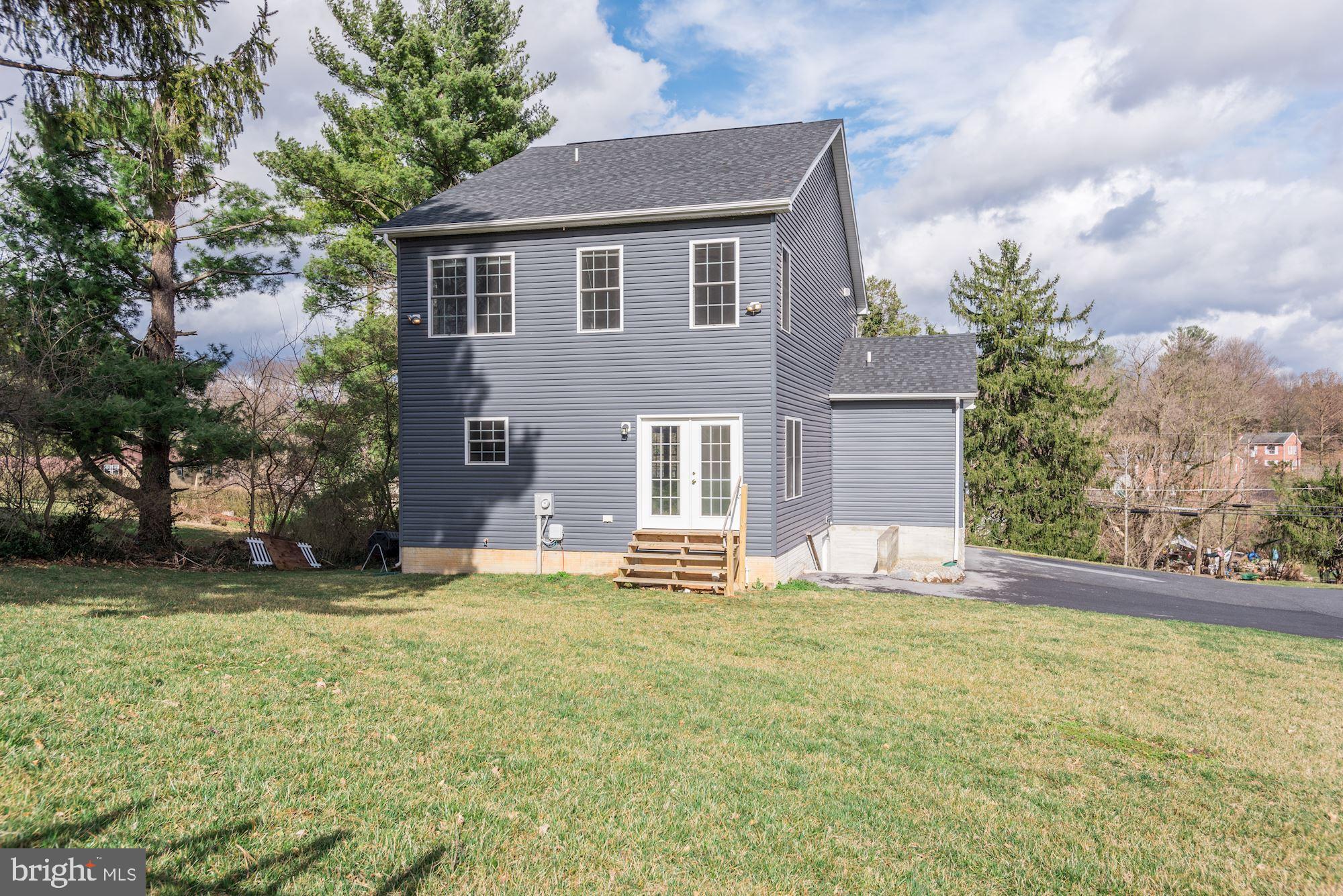 VILLAGE AT SAMUEL STATION - Residential