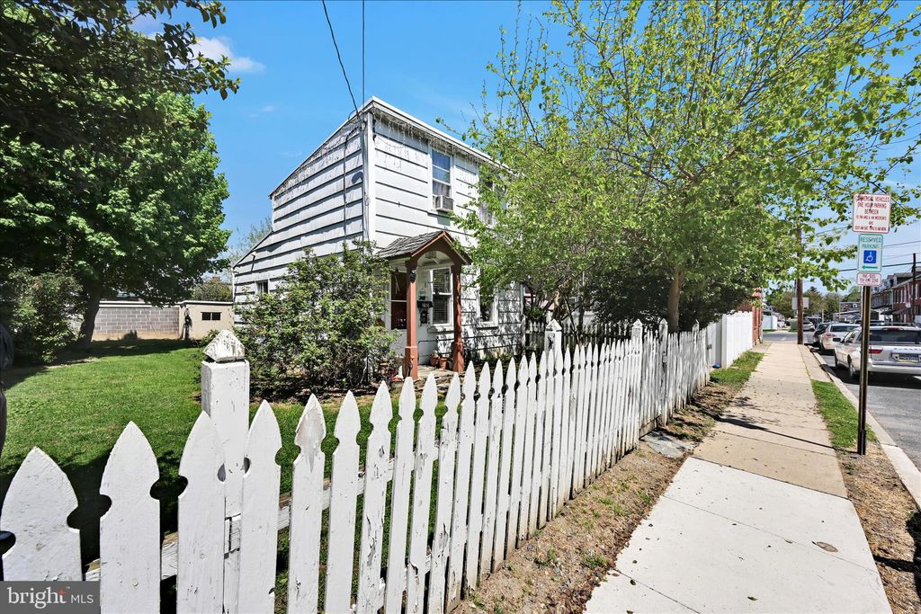 Photo of 745 E Marion Street, LANCASTER, PA 17602 (MLS # PALA2086998)