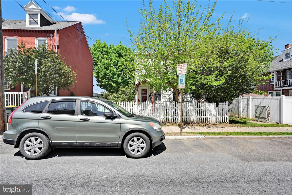 Photo of 745 E Marion Street, LANCASTER, PA 17602 (MLS # PALA2086998)